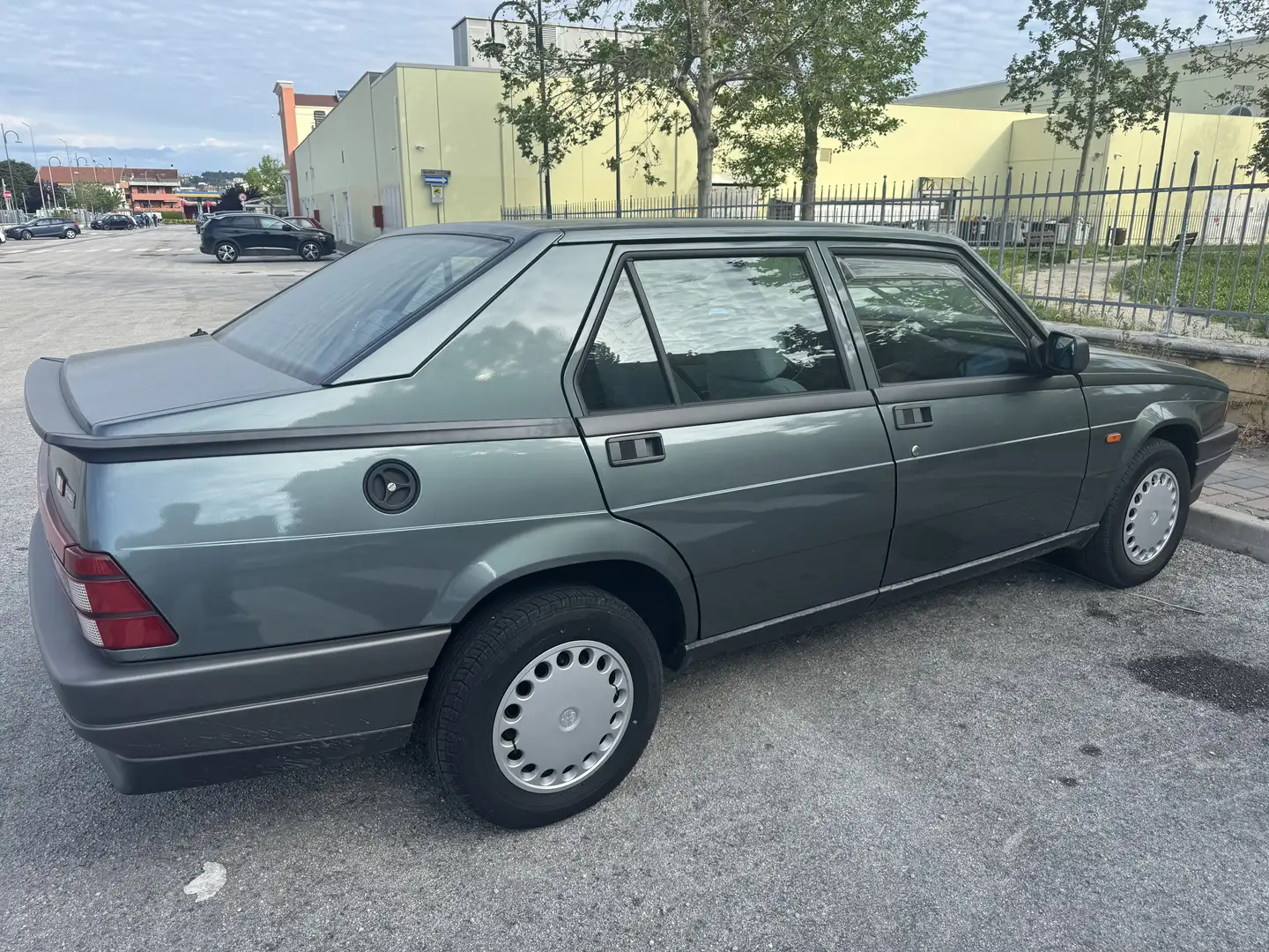Alfa Romeo 75 1.8 ie - 1