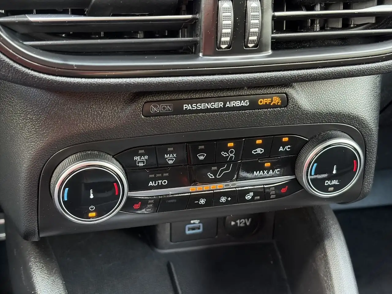 Ford Escape photo Ford Escape