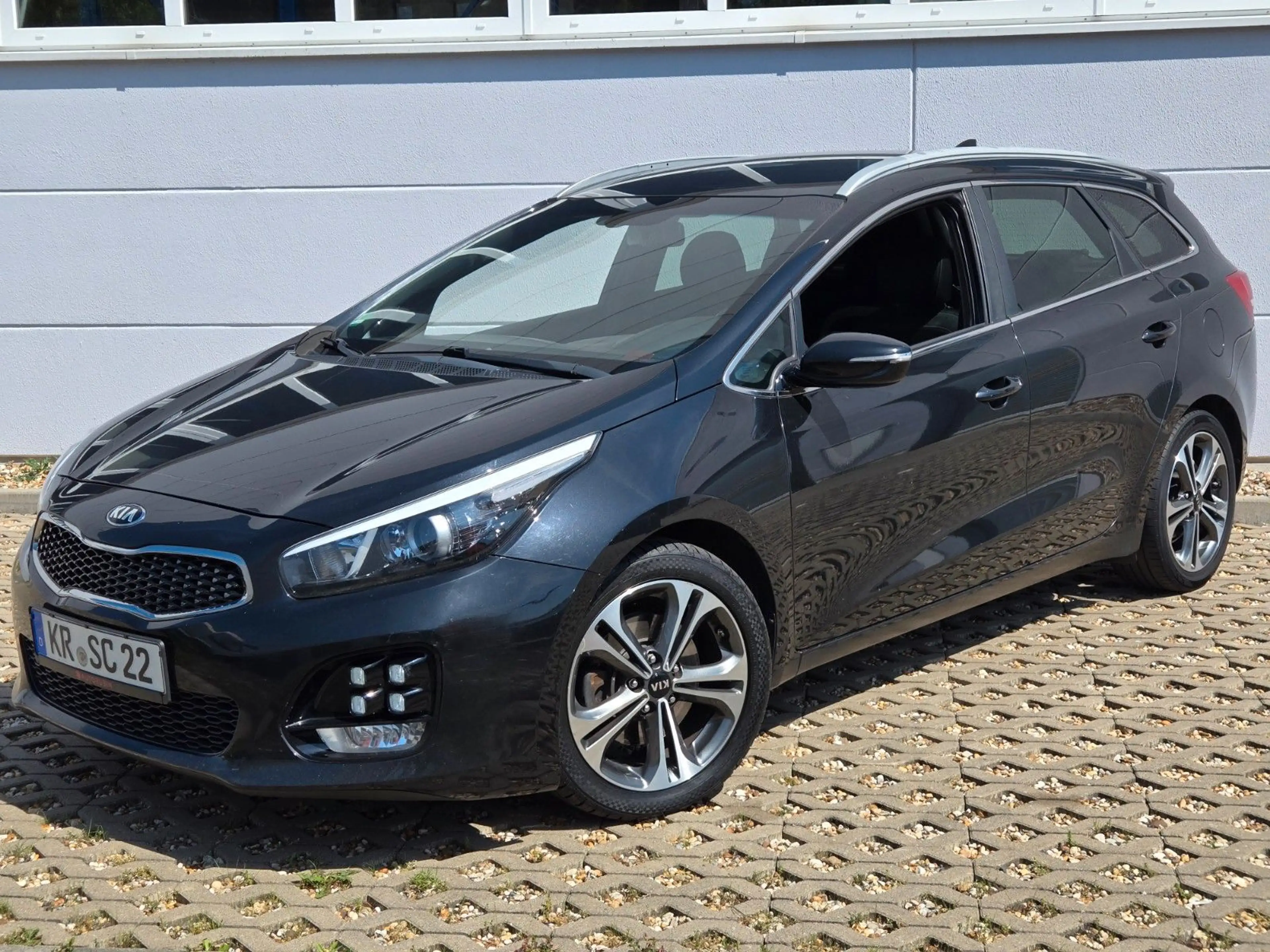 Kia Ceed / cee'd Cee'd GT-Line 1.HAND/SHZ/KLIMA/TEMPOMAT/KAMERA — photo 2