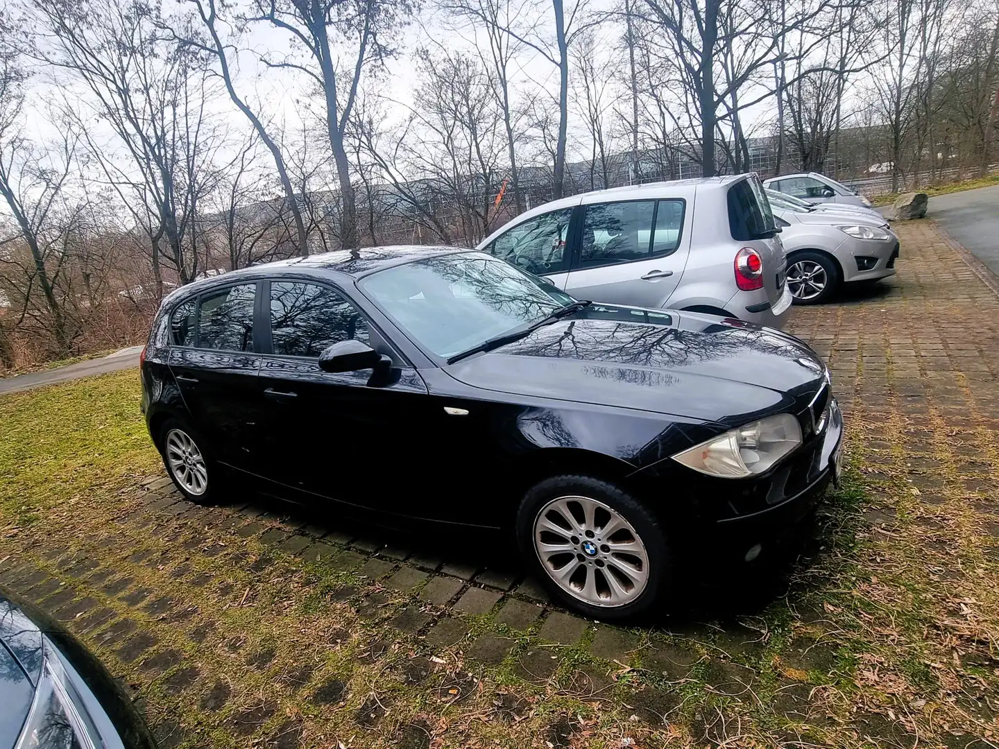 BMW 116 1er+(5-Türer)+116i Schwarz - 1