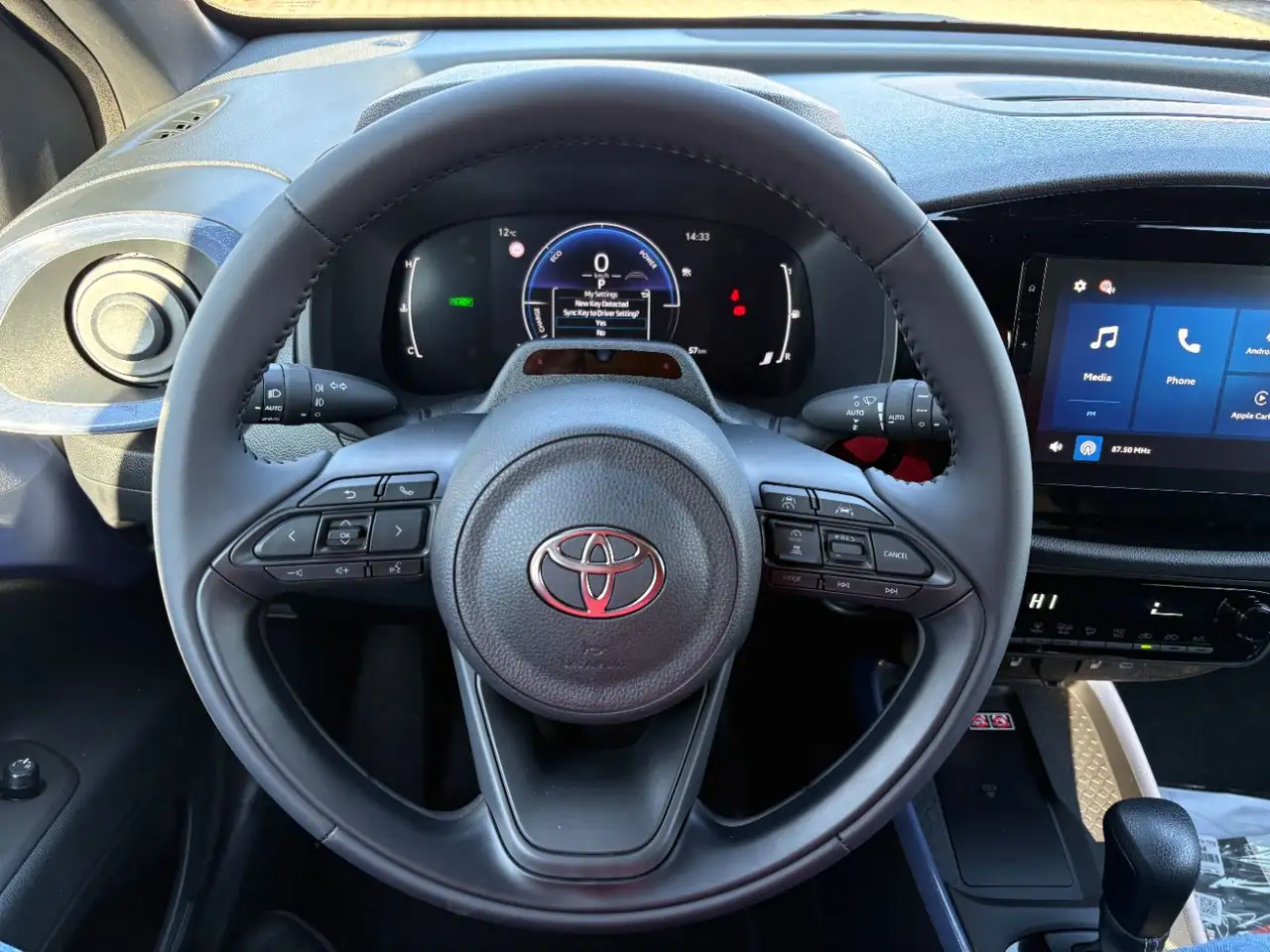 Toyota Aygo X 1.5 Hybrid CVT Teamplayer Der NEUE 9