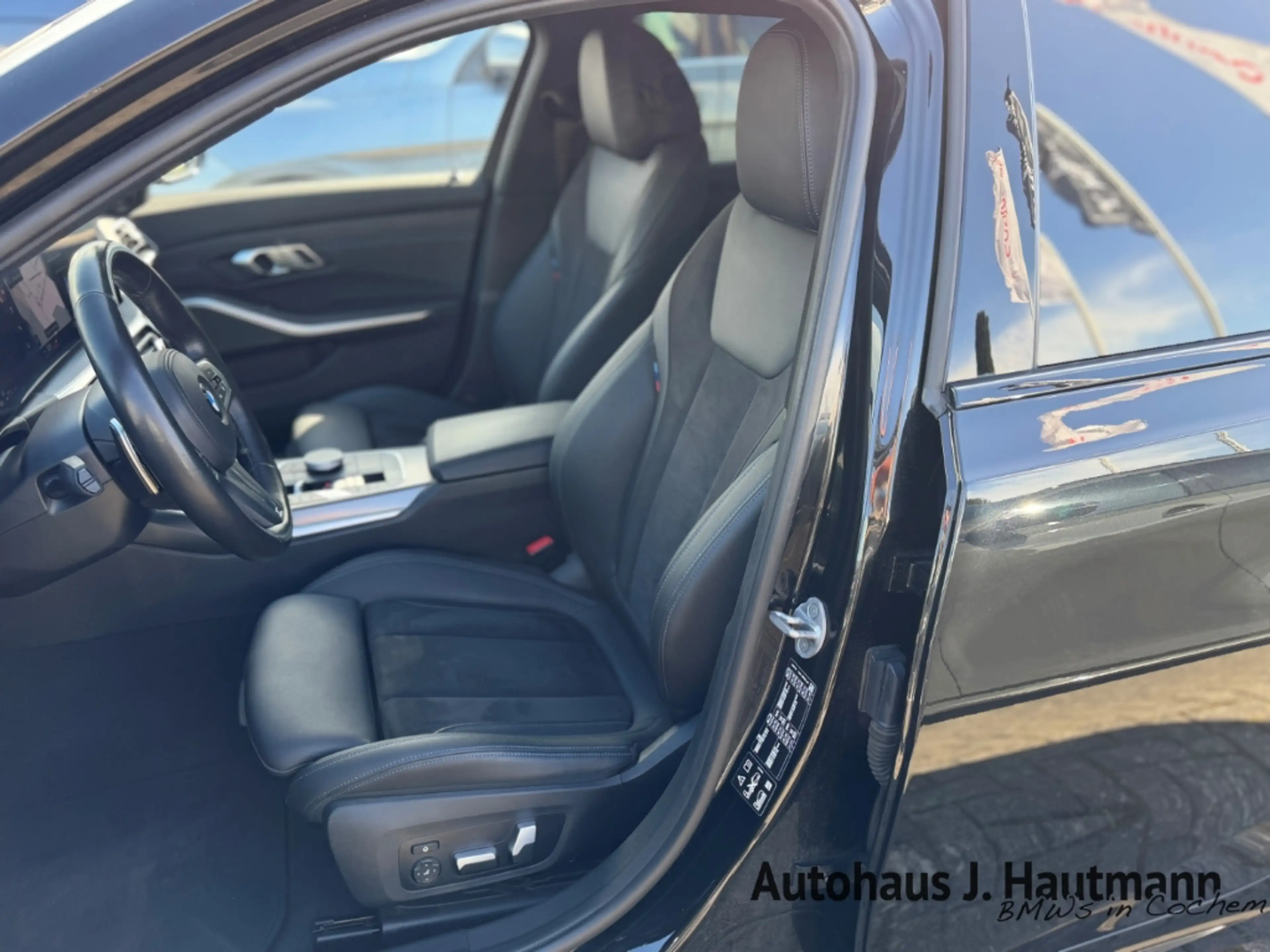 BMW 340 xDrive Touring *1.HAND*AHK*ACC*360°*H&K* — photo 11