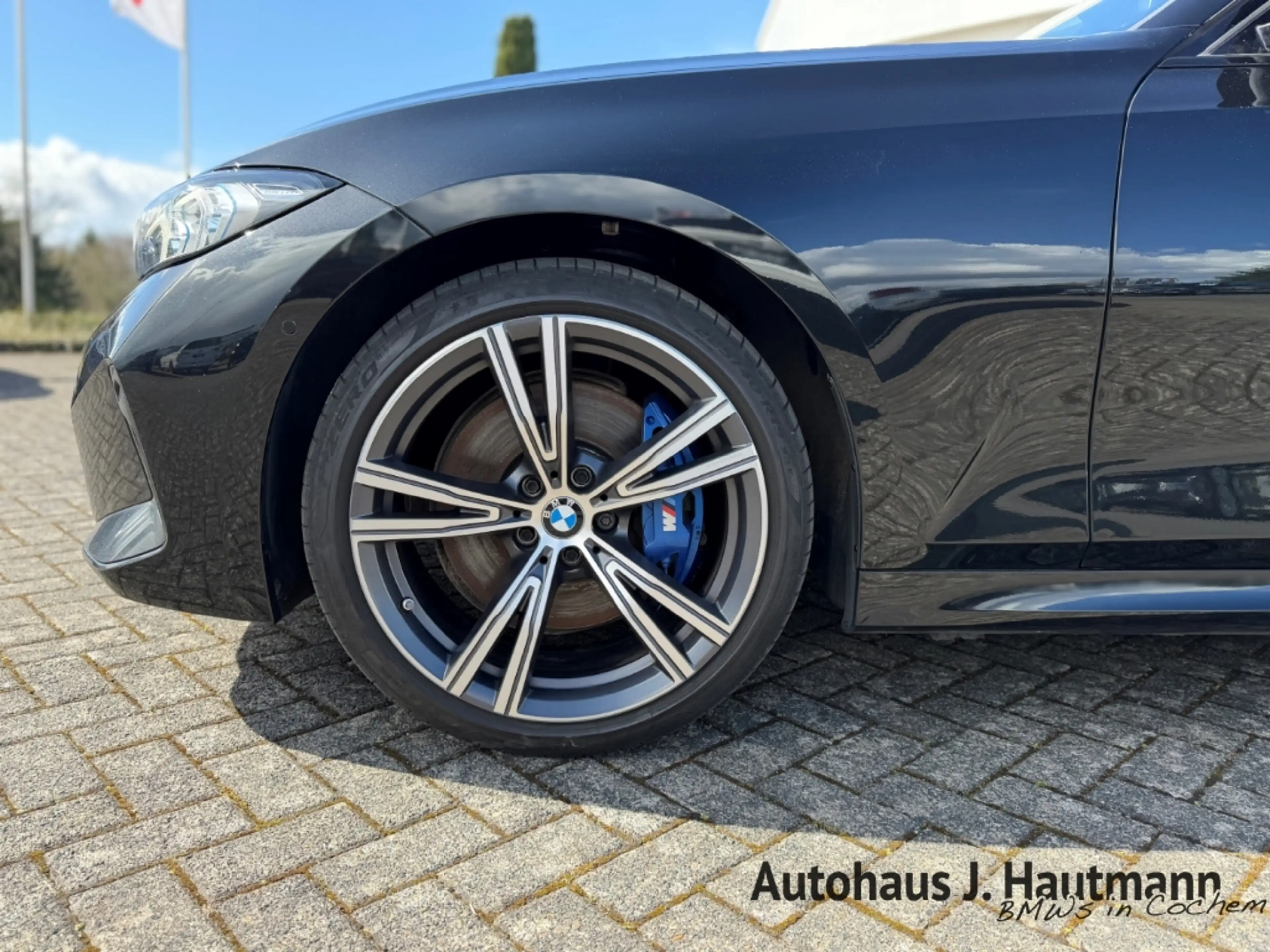 BMW 340 xDrive Touring *1.HAND*AHK*ACC*360°*H&K* — photo 3