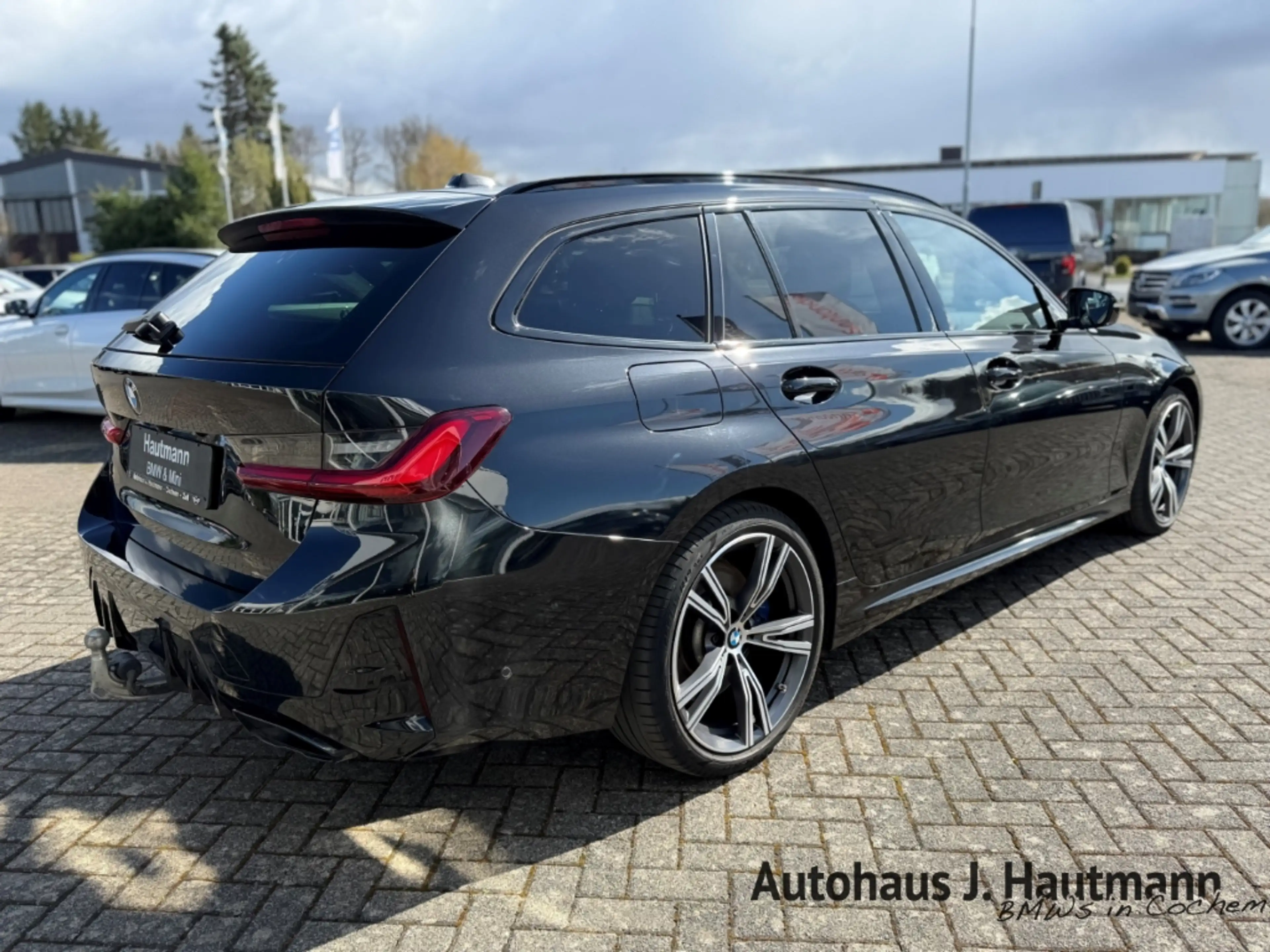 BMW 340 xDrive Touring *1.HAND*AHK*ACC*360°*H&K* — photo 8