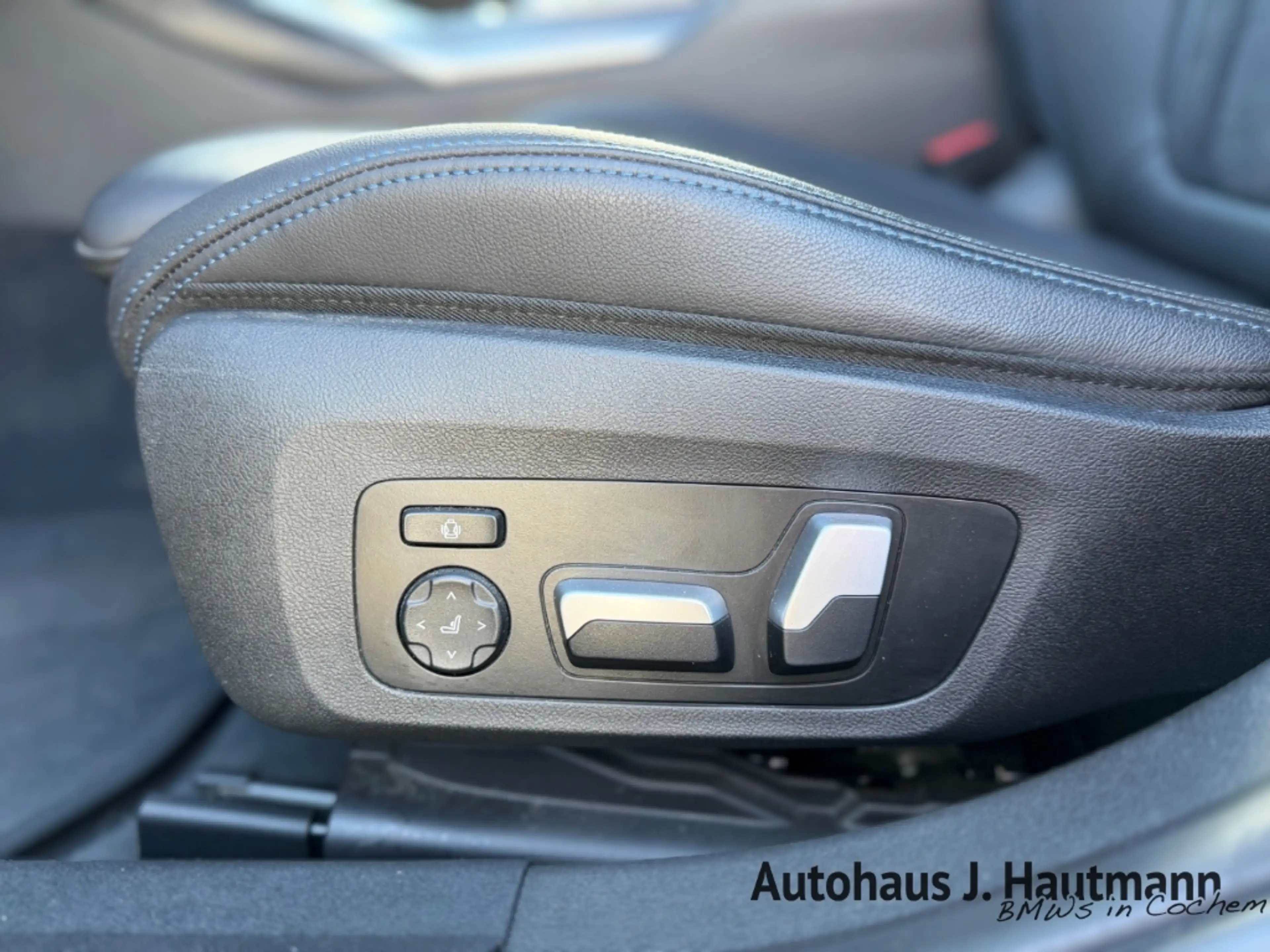 BMW 340 xDrive Touring *1.HAND*AHK*ACC*360°*H&K* — photo 14