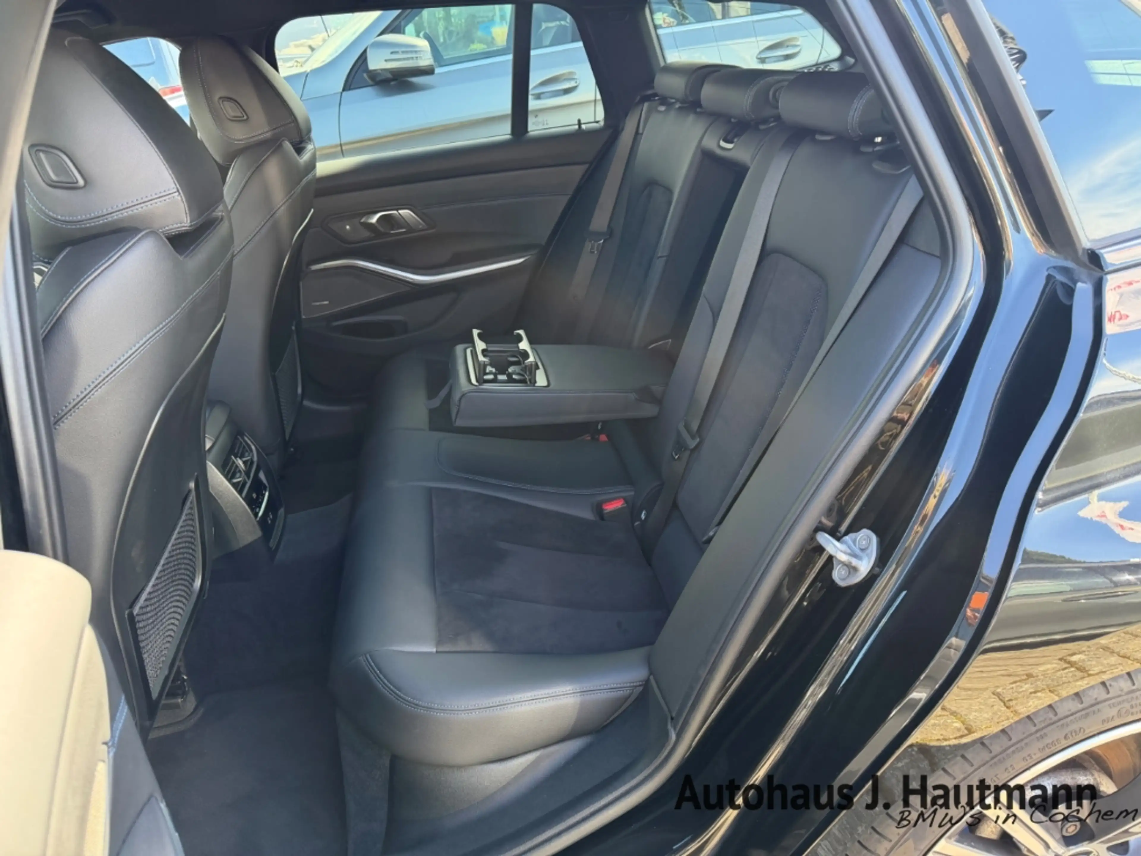 BMW 340 xDrive Touring *1.HAND*AHK*ACC*360°*H&K* — photo 12