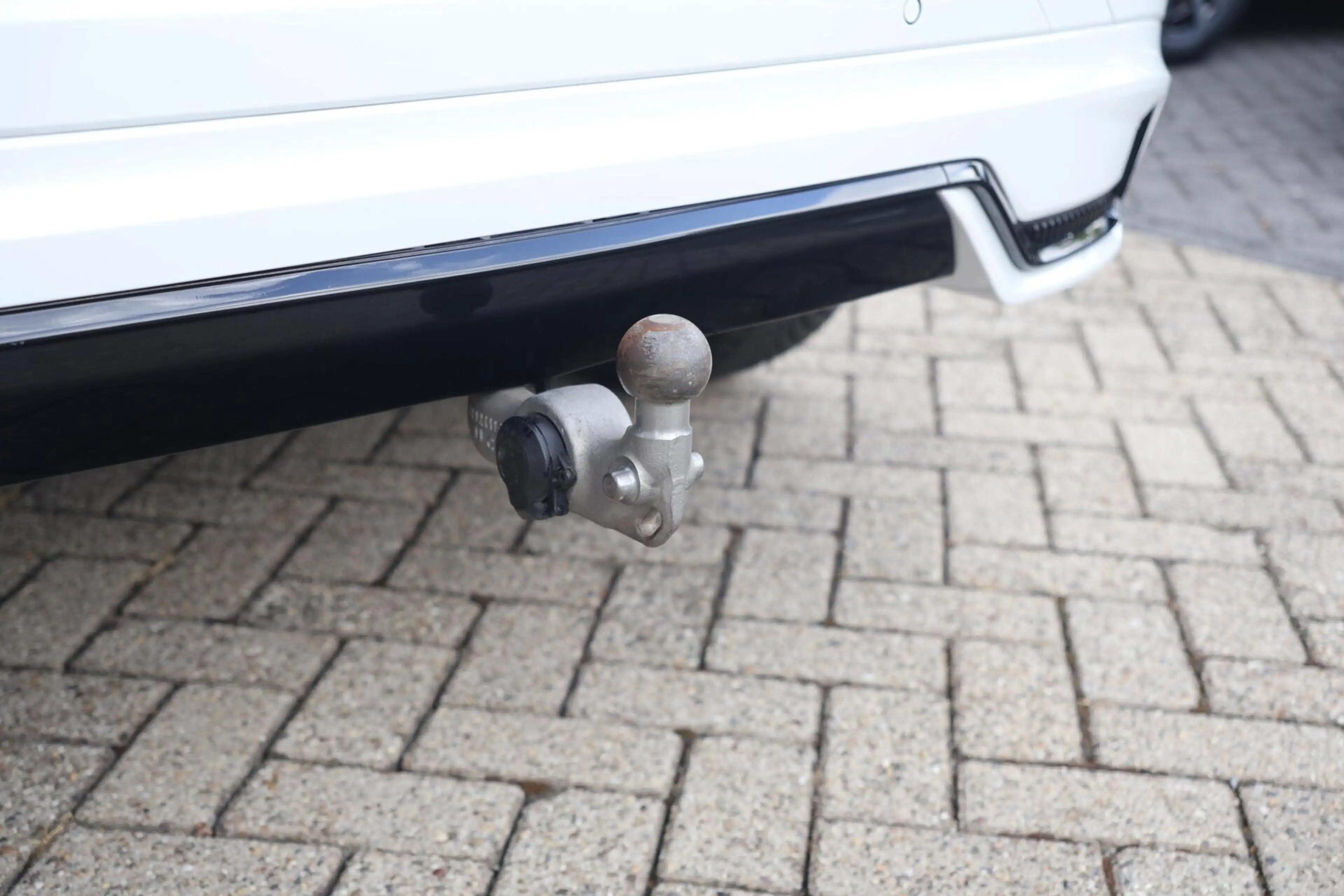 Volvo XC60 T6 Recharge AWD R-Design | Trekhaak | Parkeercamer — photo 15