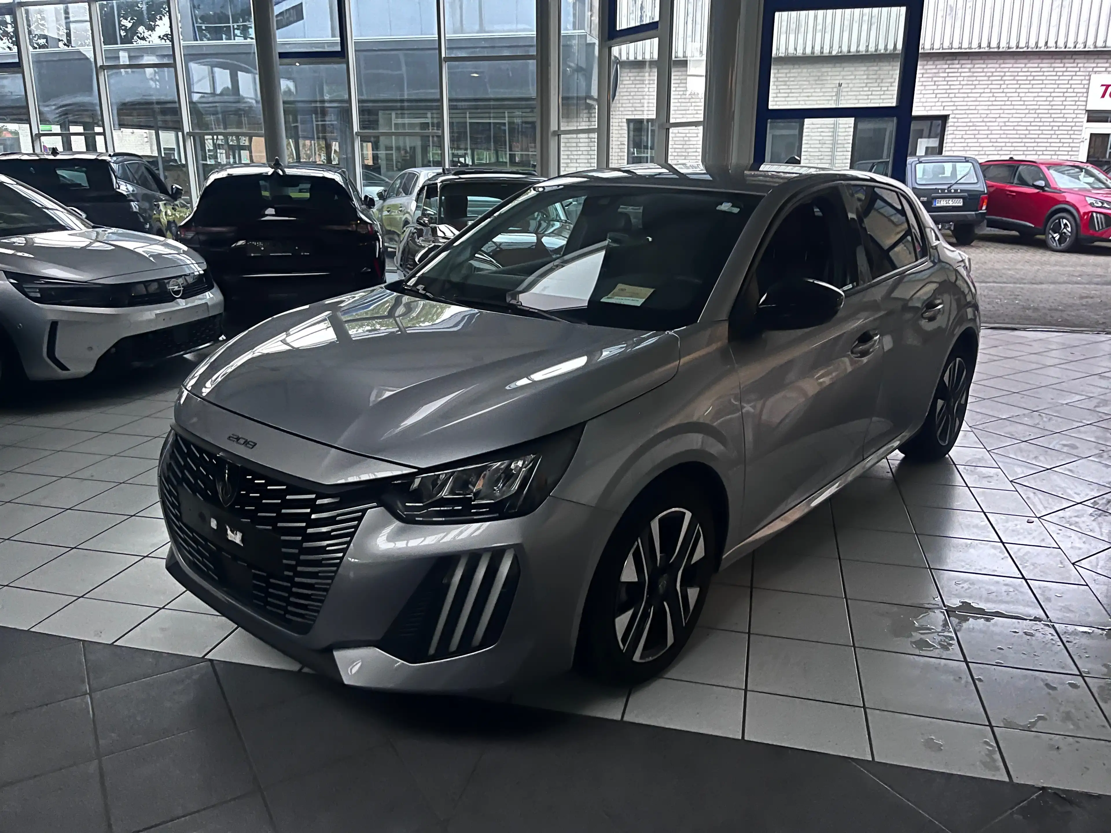 Peugeot 208 Allure — photo 3