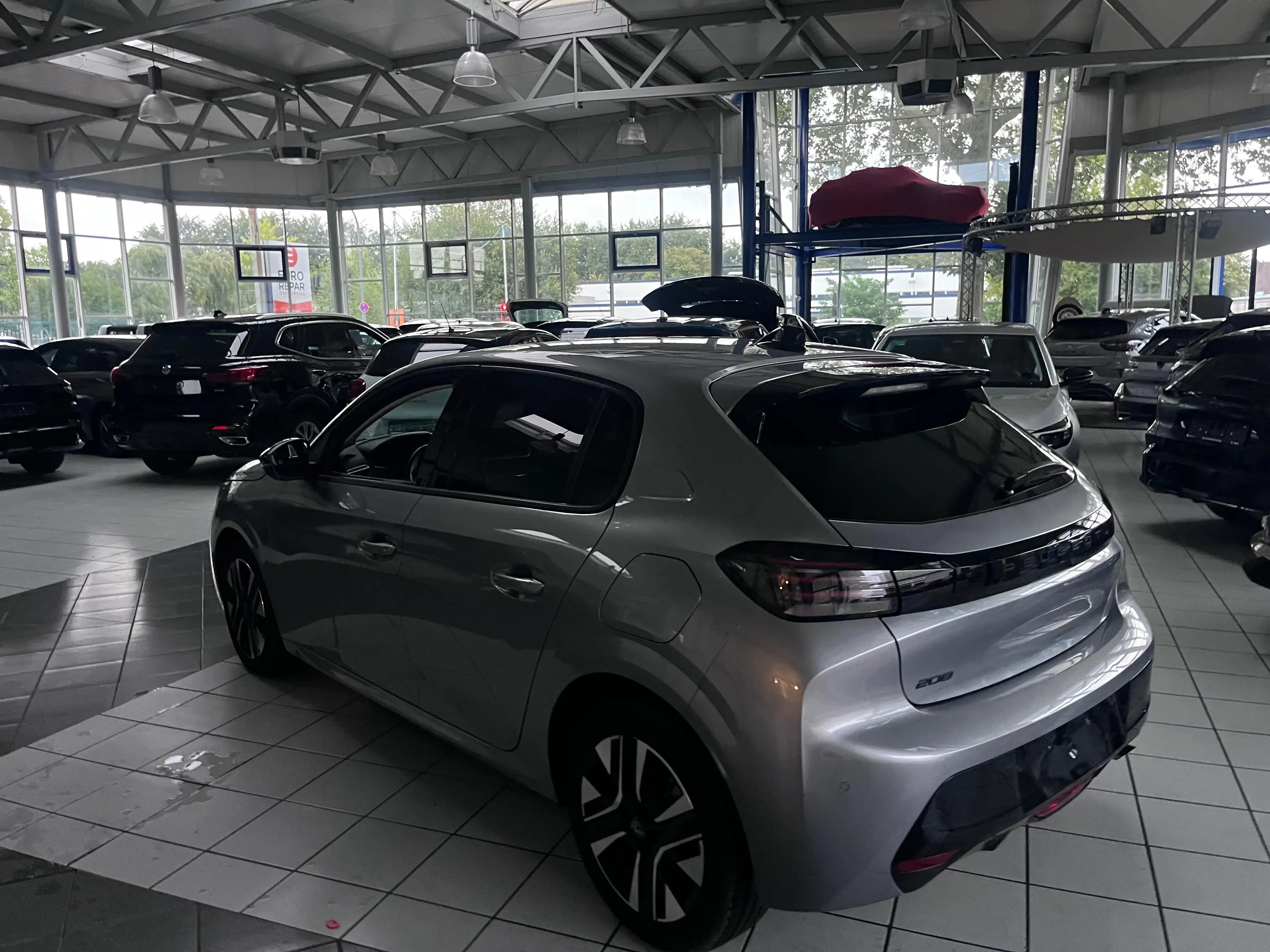 Peugeot 208 Allure — photo 7