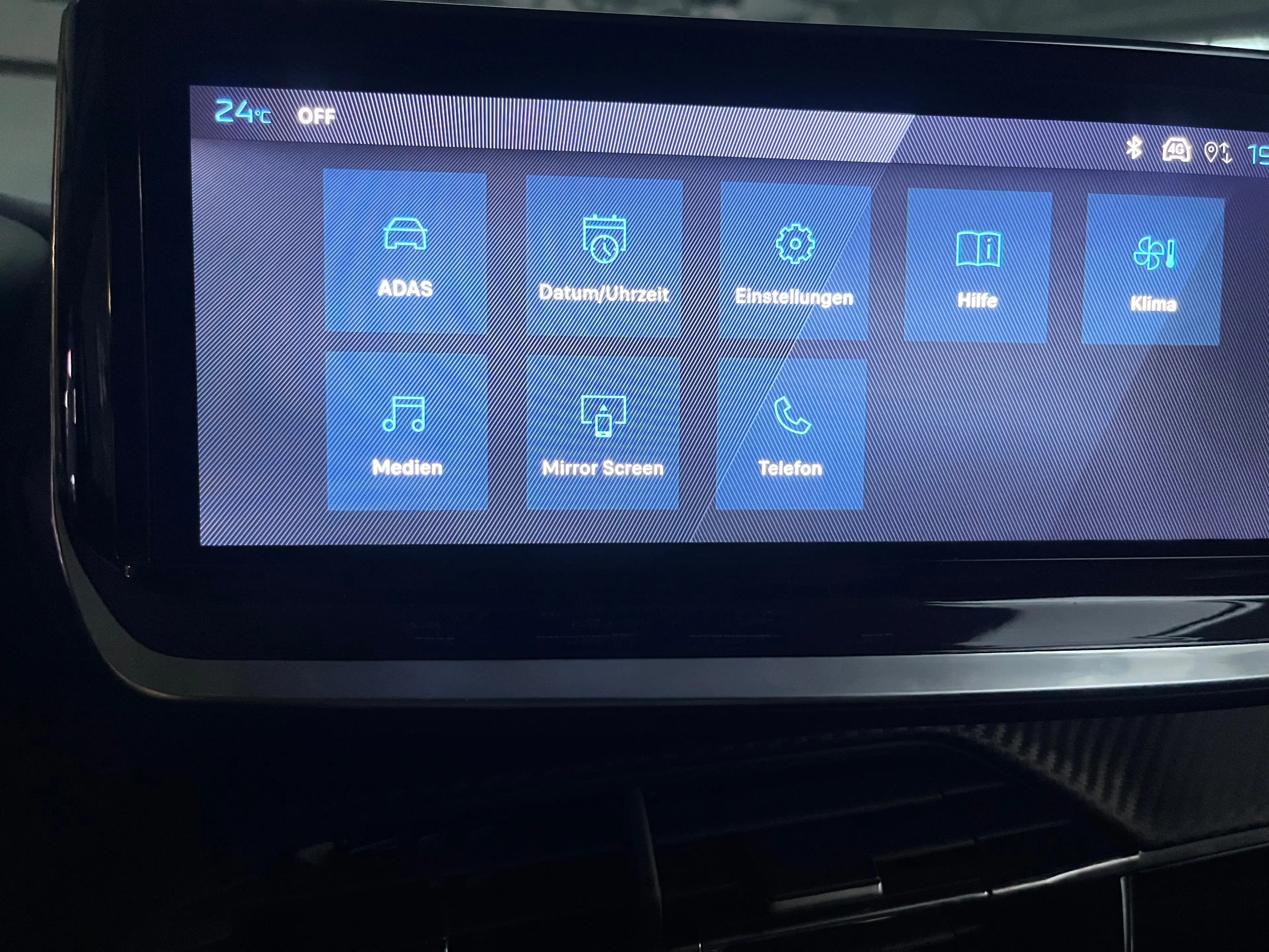 Peugeot 208 Allure — photo 10