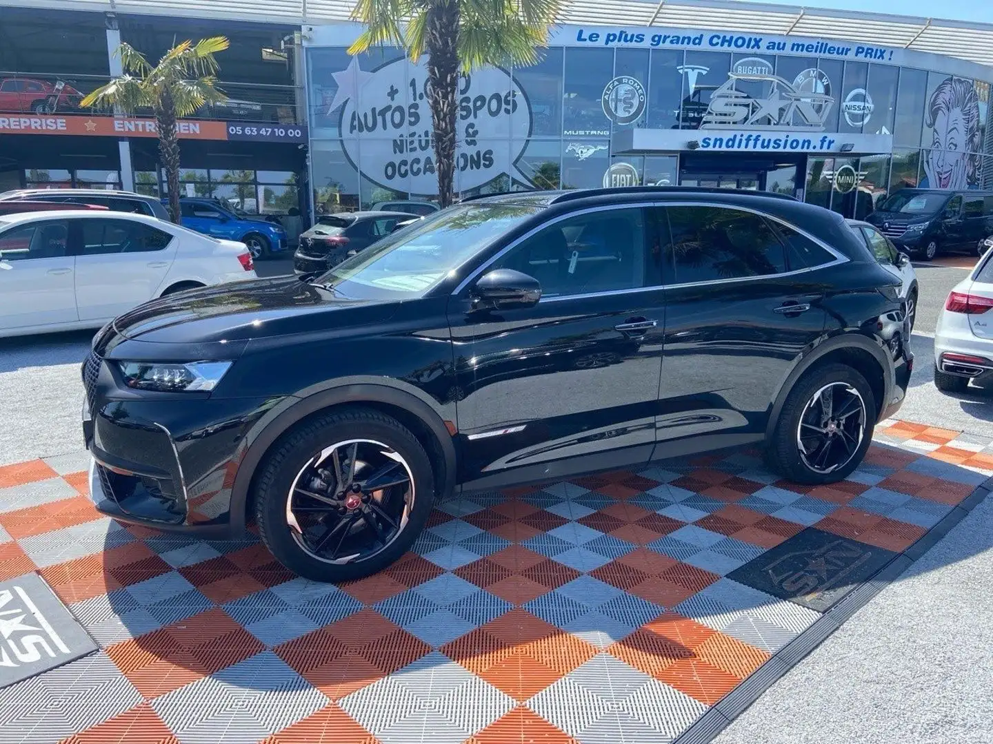 DS Automobiles DS 7 Crossback BlueHdi 130 EAT8 PERFORMANCE LINE + 1Â°Main Noir - 1