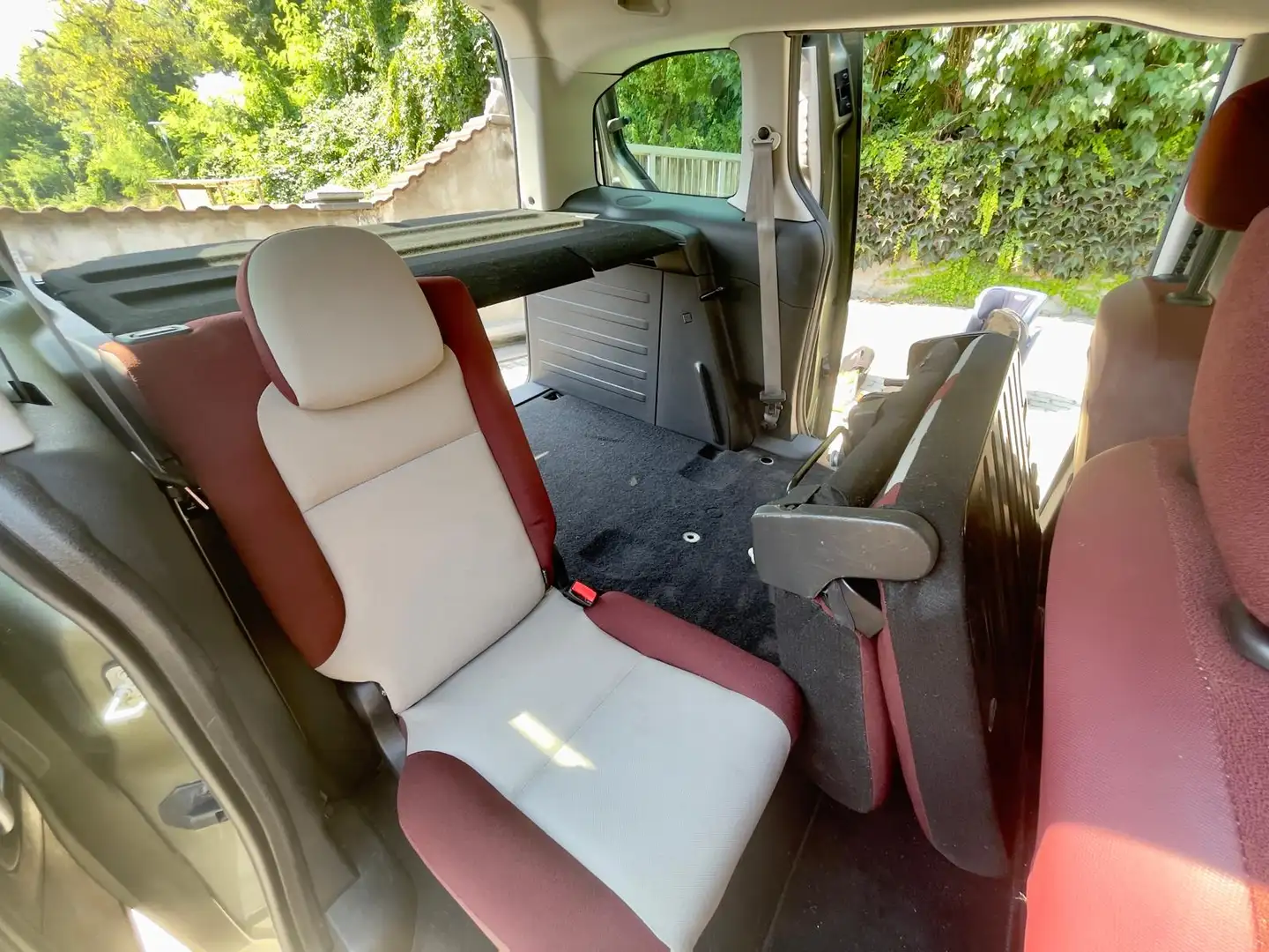 Citroen Berlingo Berlingo 1,6 HDi 90 emotion FAP emotion Grün - 2