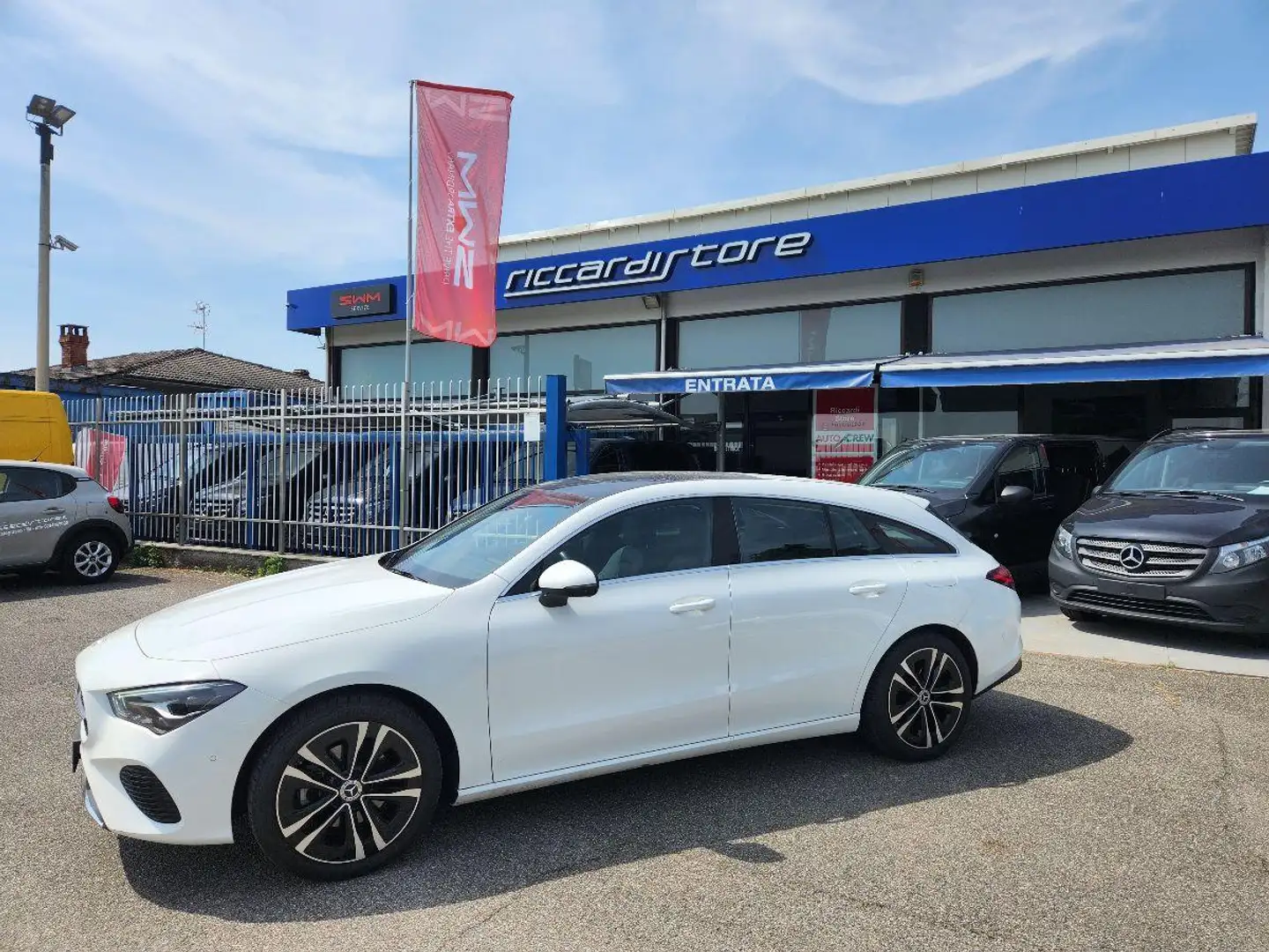 Mercedes-Benz CLA 180 d Aut. Shooting Brake Sport NEW MODEL Wit - 1