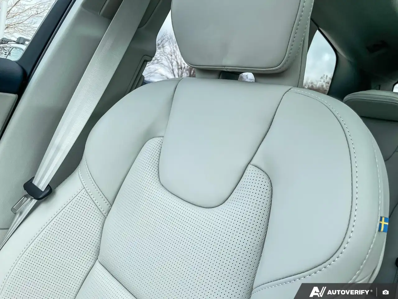 Volvo XC60 снимка Volvo XC60