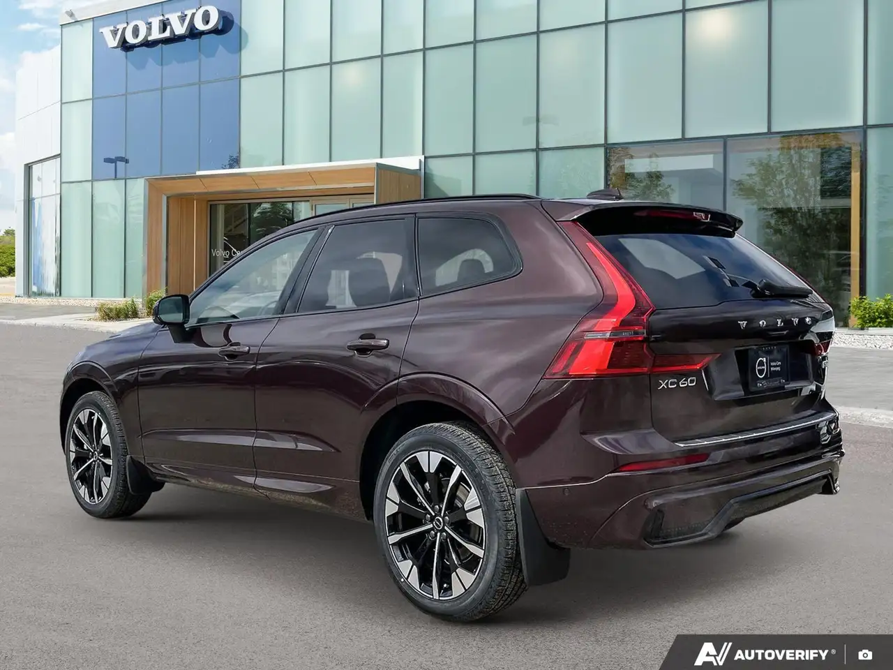 Volvo XC60 снимка Volvo XC60