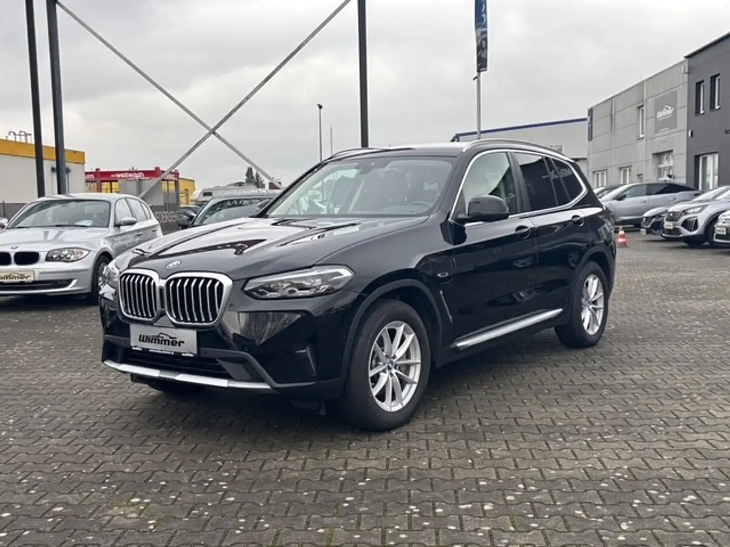 BMW X3 xDrive30e PHEV Aut. Schwarz - 1