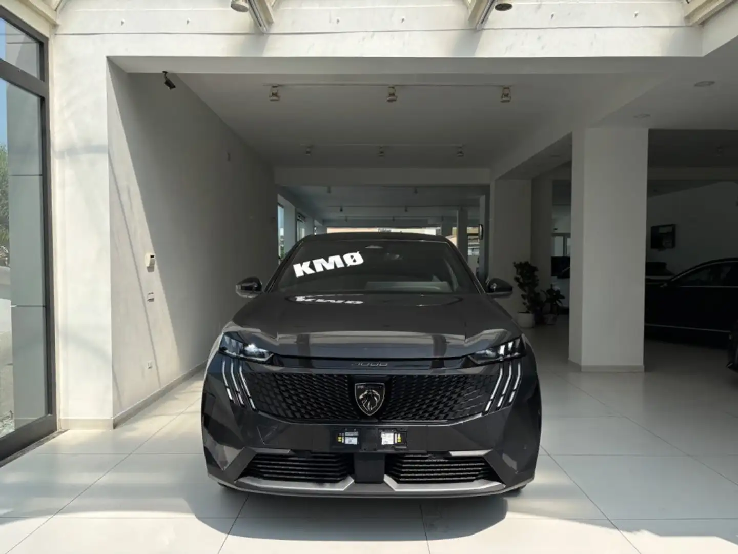 Peugeot 3008 Hybrid 136 e-DCS6 GT tua da €399,00 Grigio - 2