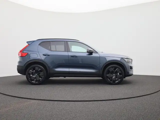 Volvo XC40 2.0 Black Edition Plus B4 Mild-Hybrid 197PS Aut... Ansicht 5