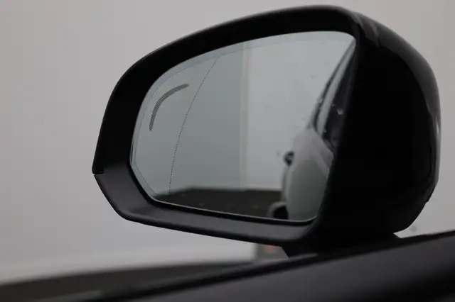 Volvo XC40 2.0 Black Edition Plus B4 Mild-Hybrid 197PS Aut... Ansicht 19