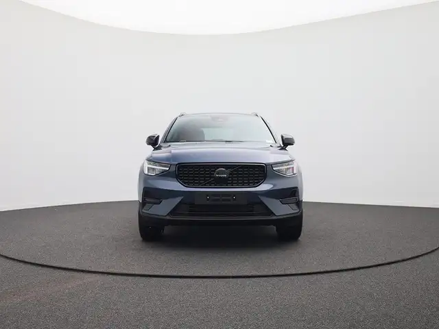 Volvo XC40 2.0 Black Edition Plus B4 Mild-Hybrid 197PS Aut... Ansicht 7