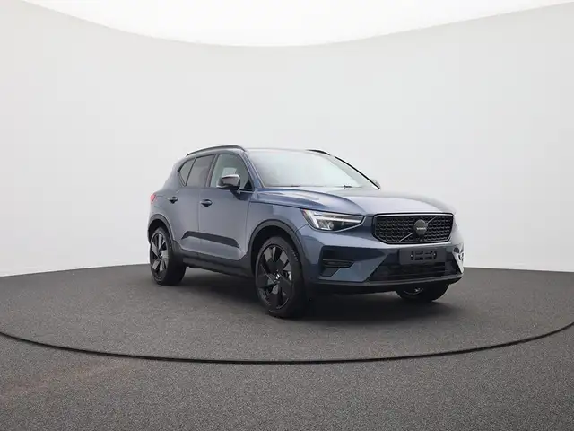 Volvo XC40 2.0 Black Edition Plus B4 Mild-Hybrid 197PS Aut... Ansicht 6