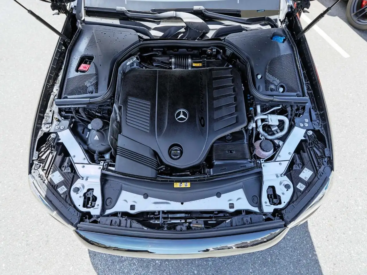 Mercedes-Benz E-Class photo Mercedes-Benz E-Class
