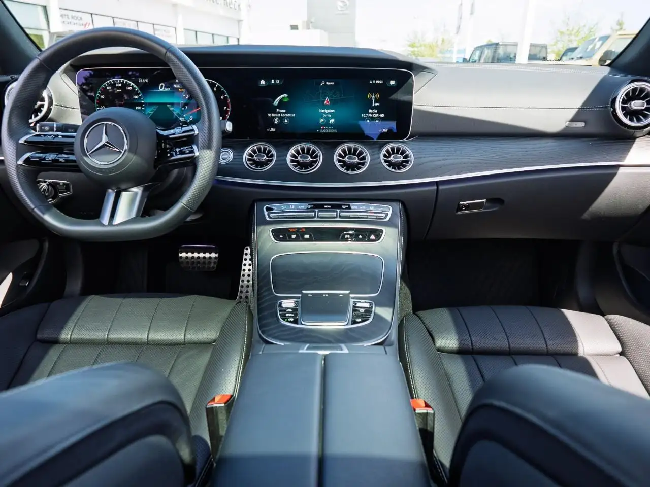 Mercedes-Benz E-Class photo Mercedes-Benz E-Class