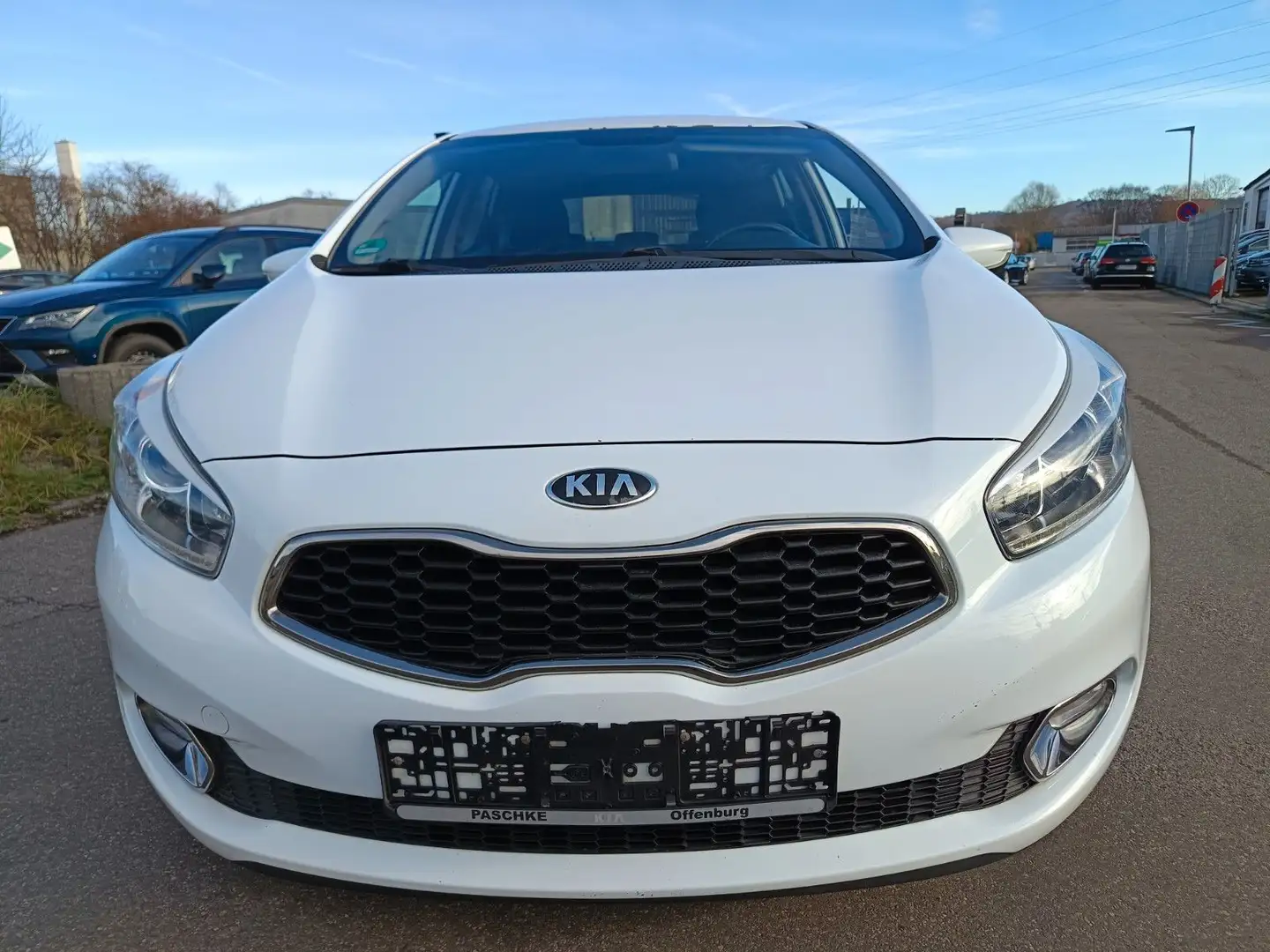 Kia Ceed / cee'd FIFA World Cup Edition Weiß - 2