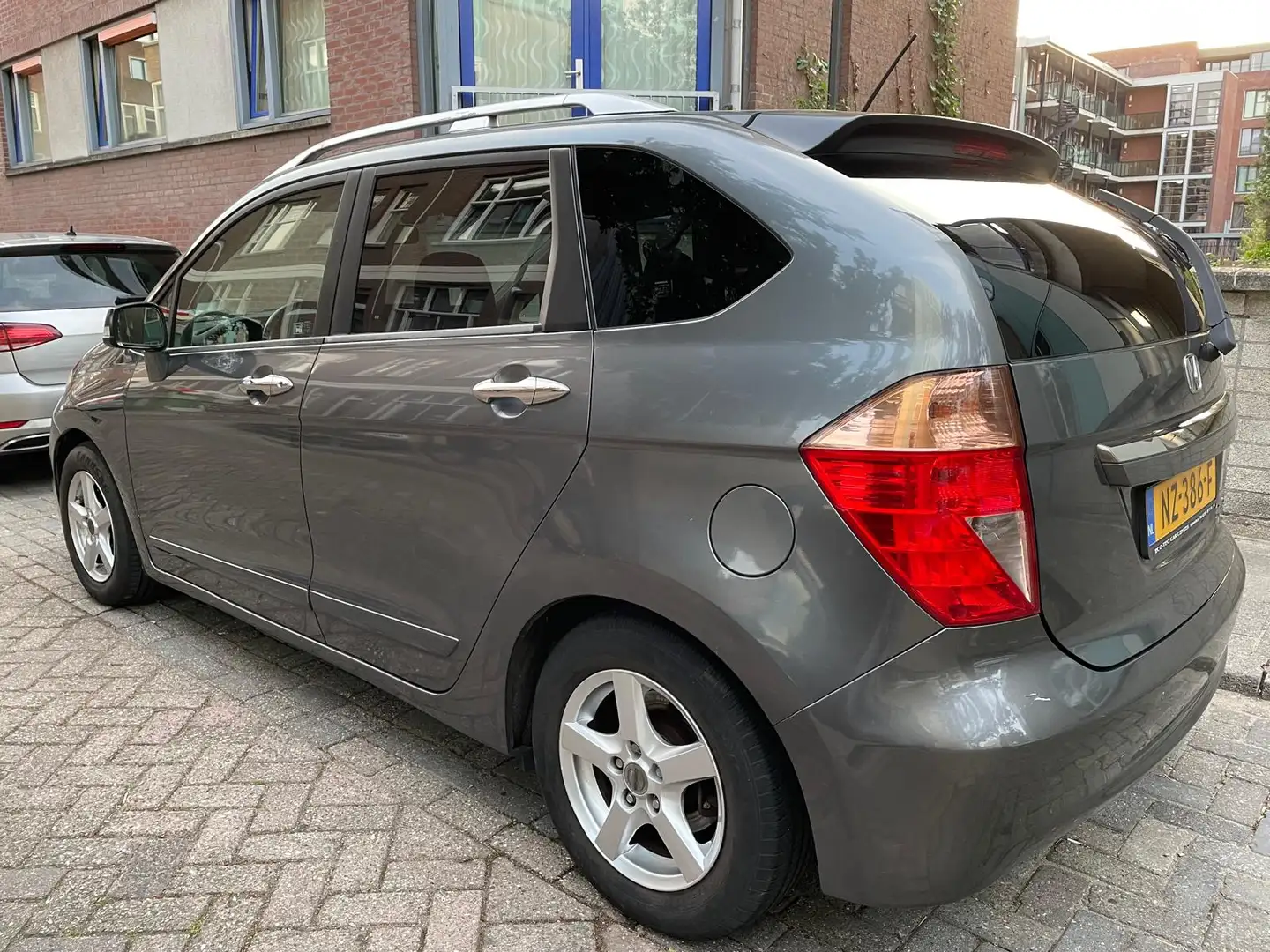 Honda FR-V FR-V 2.2 CTDi Lifestyle Grau - 2
