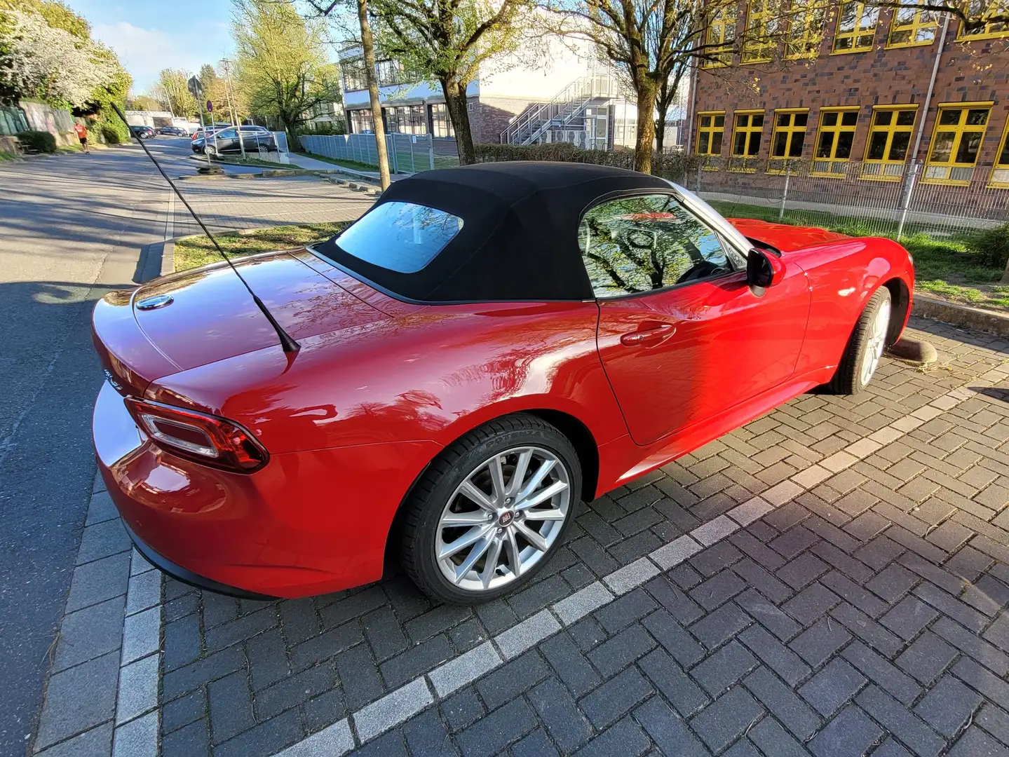 Fiat 124 Spider 124 Spider 1.4 MultiAir Turbo Lusso Rot - 1