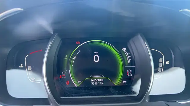 Renault Scenic view 12