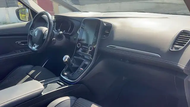 Renault Scenic view 10