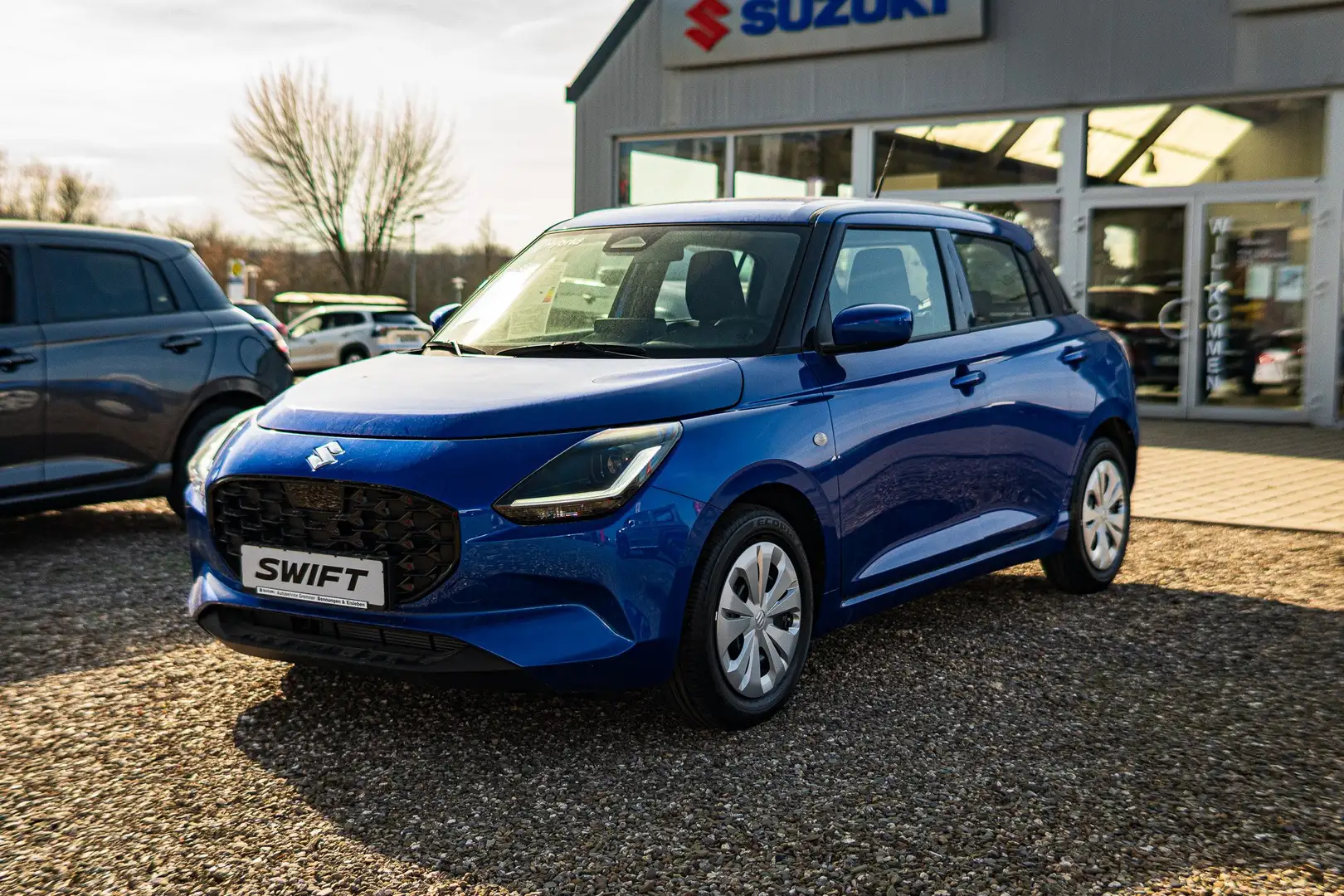 Suzuki Swift 1.2 Hybrid MT Club Blau - 1