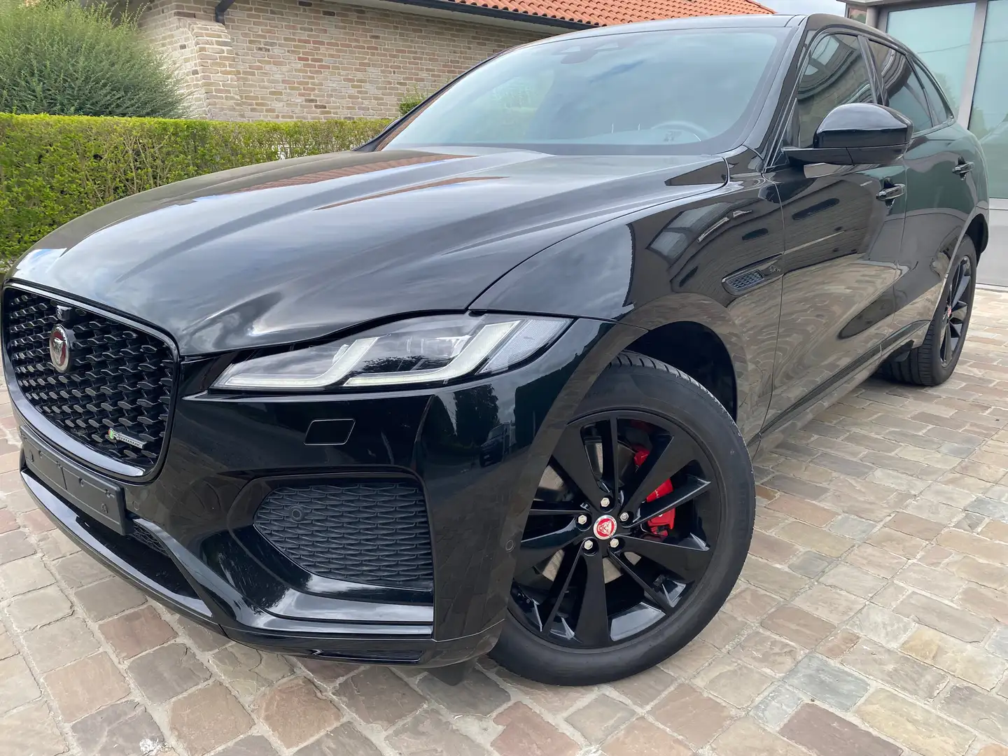 Jaguar F-Pace F-Pace D165 AWD R-Dynamic SE Noir - 1