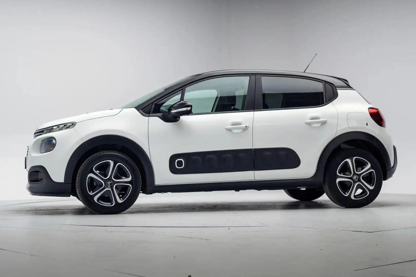 Citroen C3 1.2 PureTech Feel [ Navi Apple Carplay/Android Aut Weiß - 2