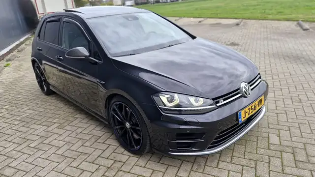 Volkswagen Golf R 2.0 TSI R 4Motion full option