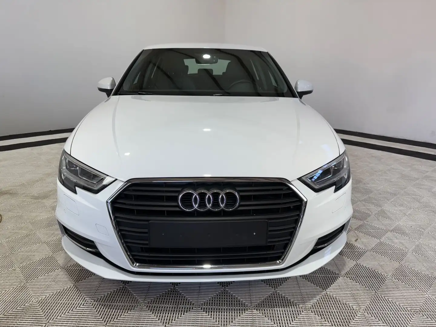 Audi A3 35 TDI S tronic Sportb.°Leder°Navi°Virtualco° Blanc - 2