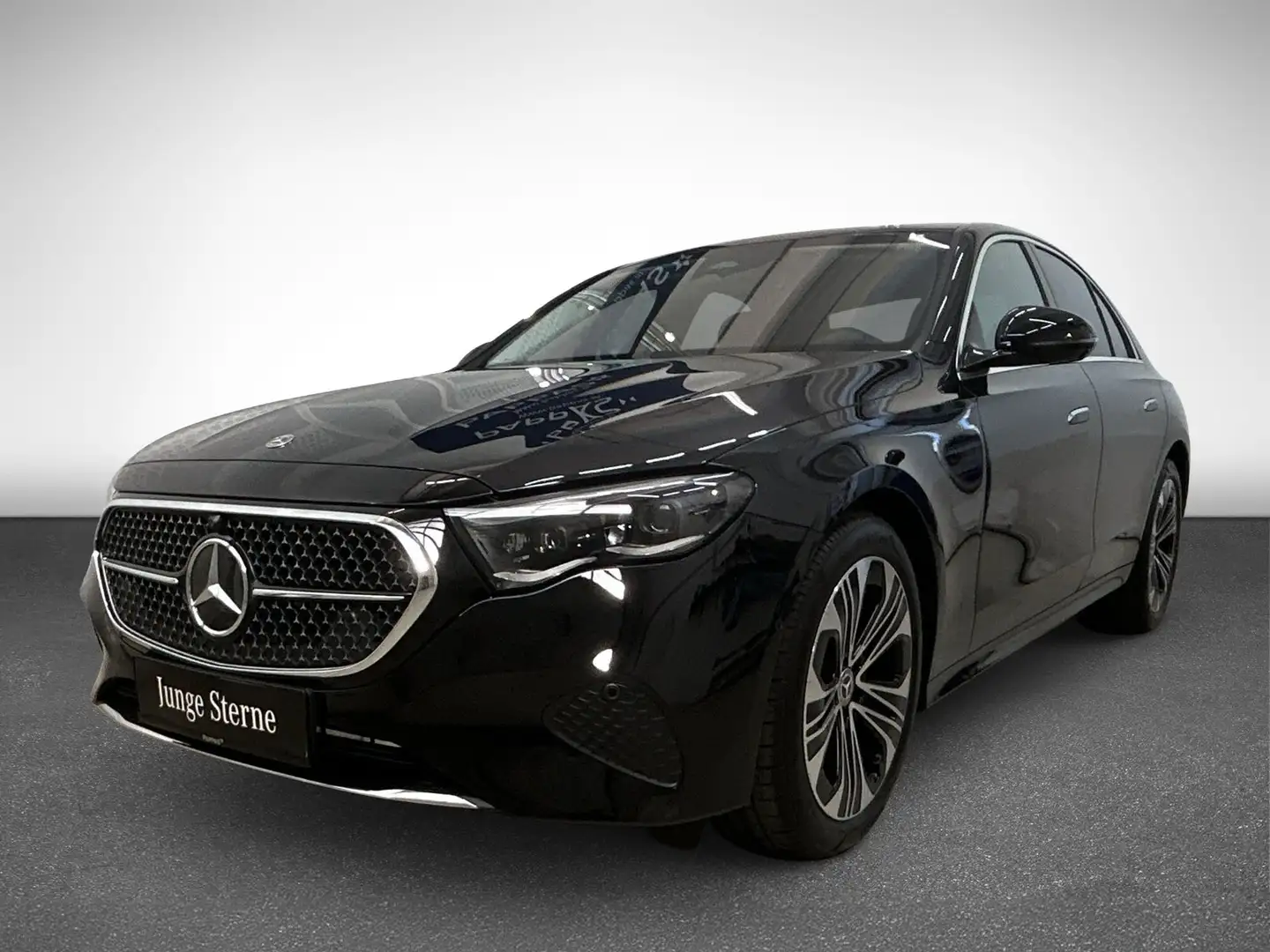 Mercedes-Benz E 220 d 4MATIC Limousine LED PTS Cam AHK SHZ Schwarz - 2
