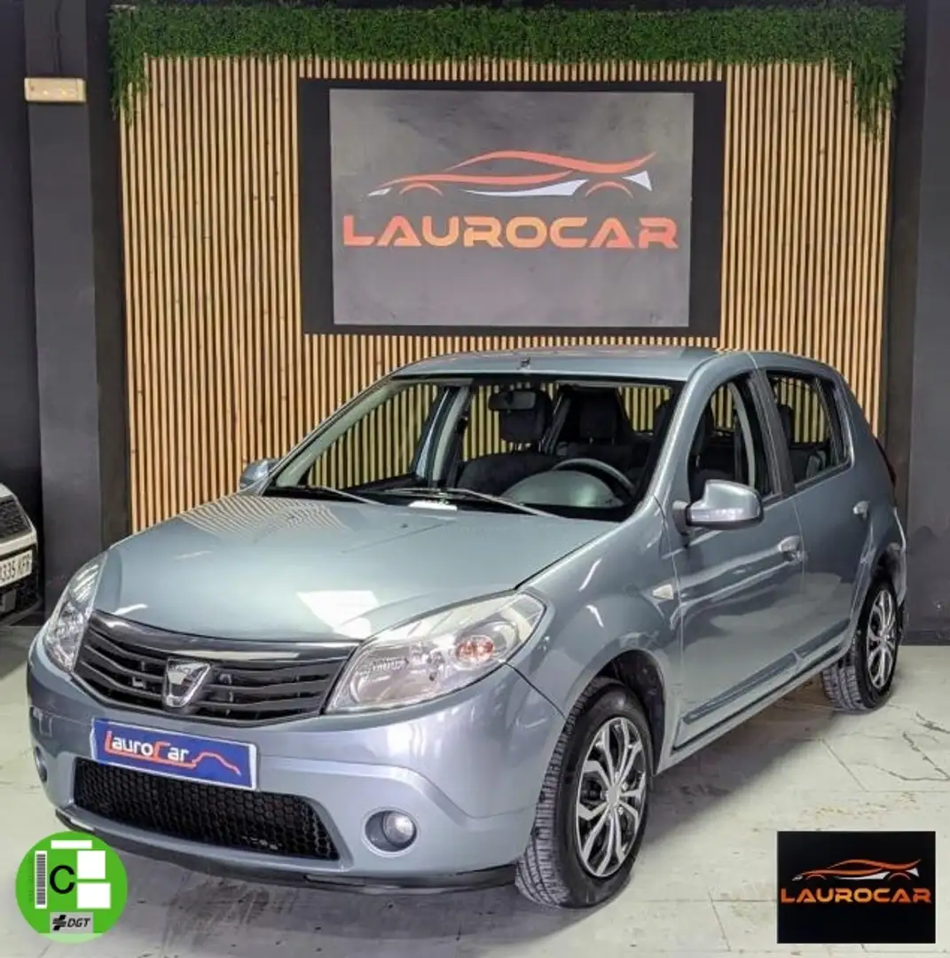 Dacia Sandero 1.6 Laureate Gris - 1
