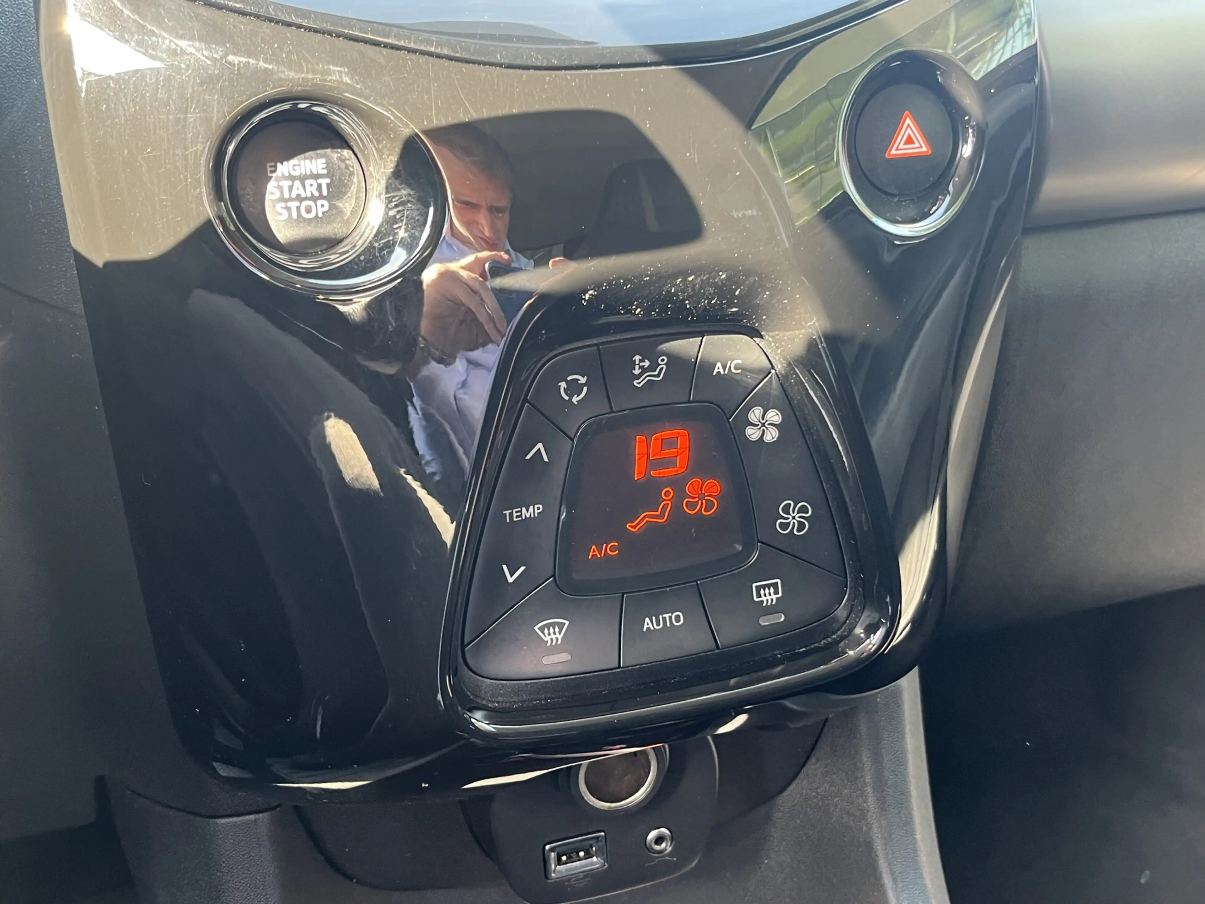 Peugeot 108 1.0 e-VTi Première / Camera / Elek.Ramen V / Keyle — photo 15
