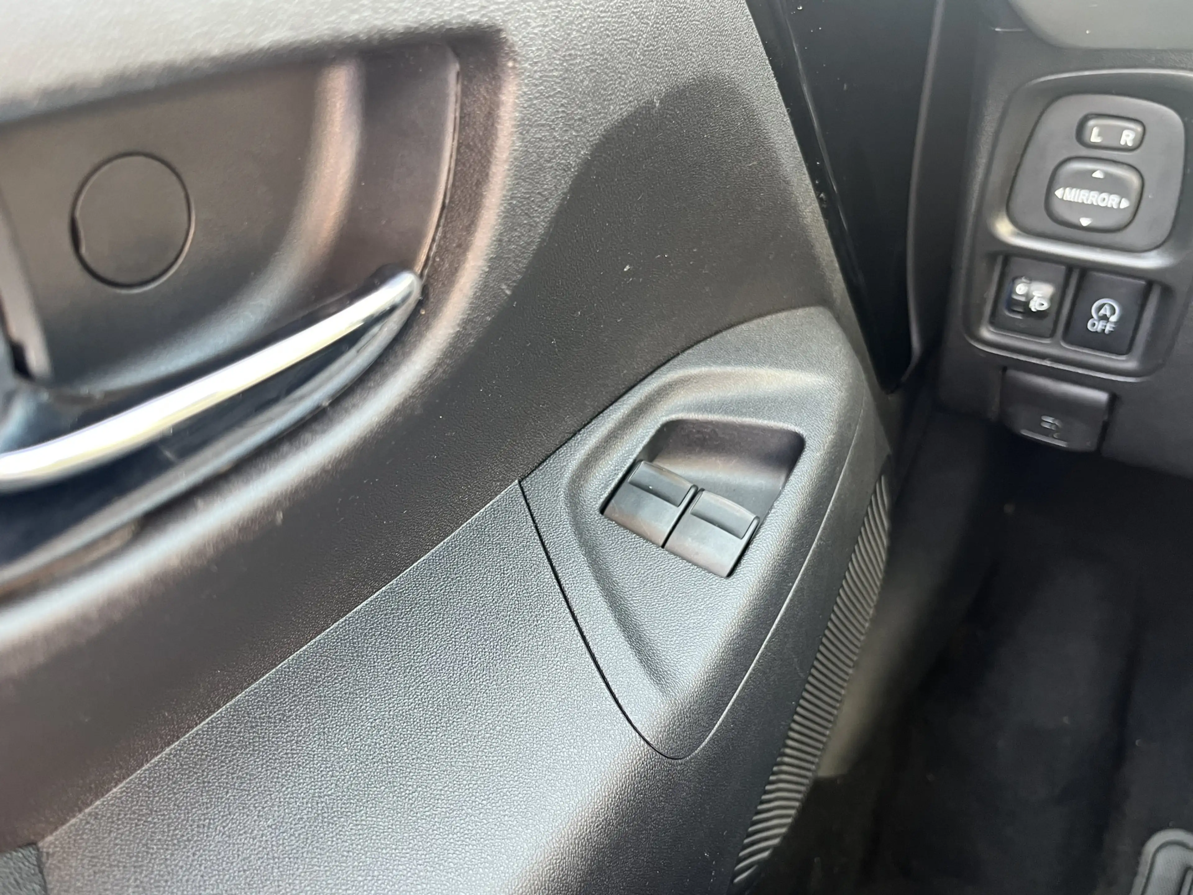 Peugeot 108 1.0 e-VTi Première / Camera / Elek.Ramen V / Keyle — photo 24