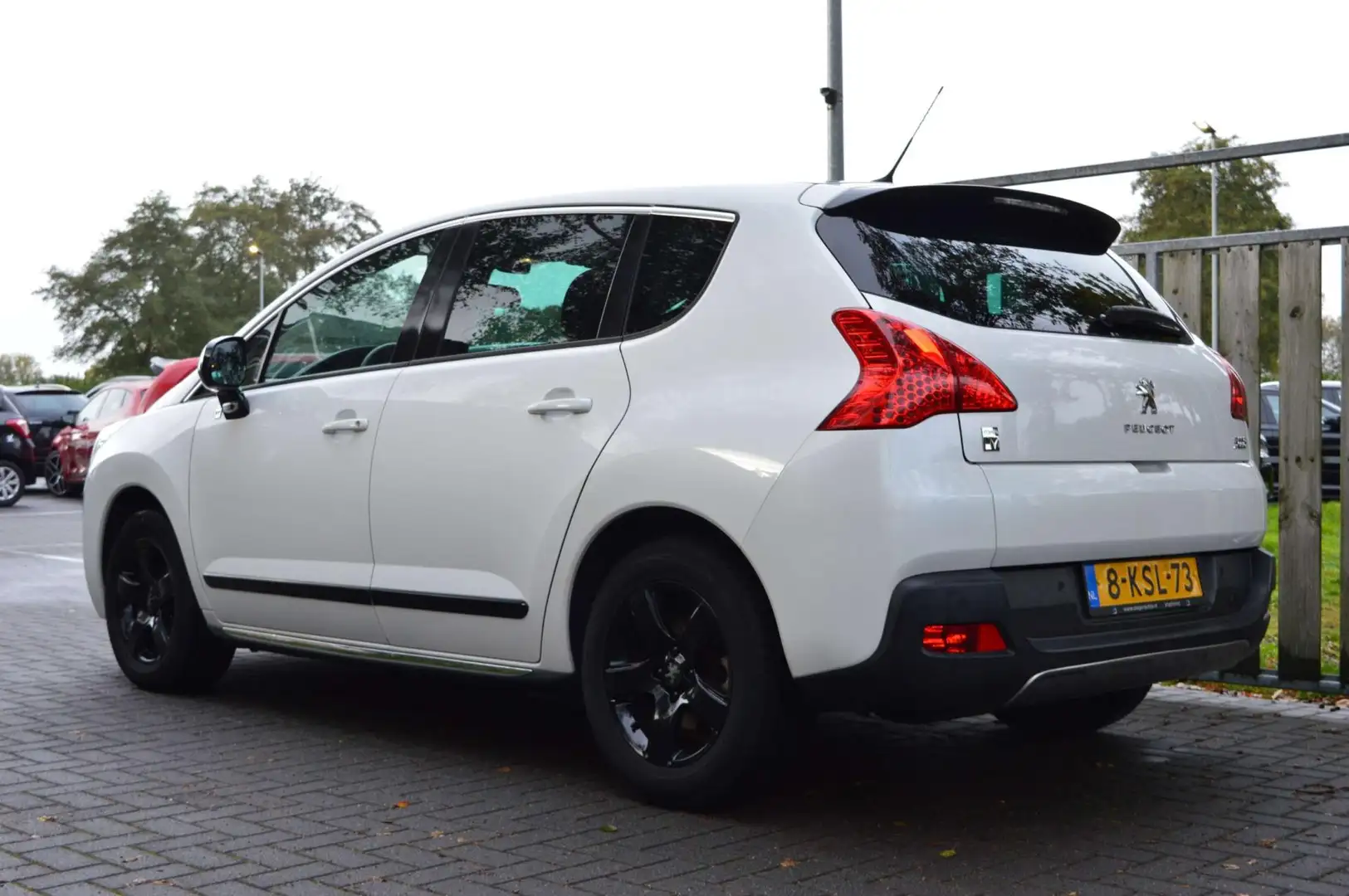 Peugeot 3008 2.0 HDiF HYbrid4 Blue Lease - Cruise|Navi|PDC Wit - 2