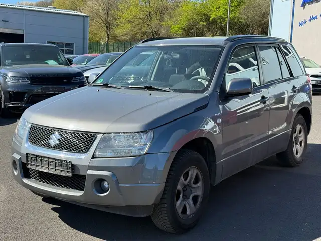 Suzuki Grand Vitara 1.9 DDIS Comfort AHK Klimaaut PDC