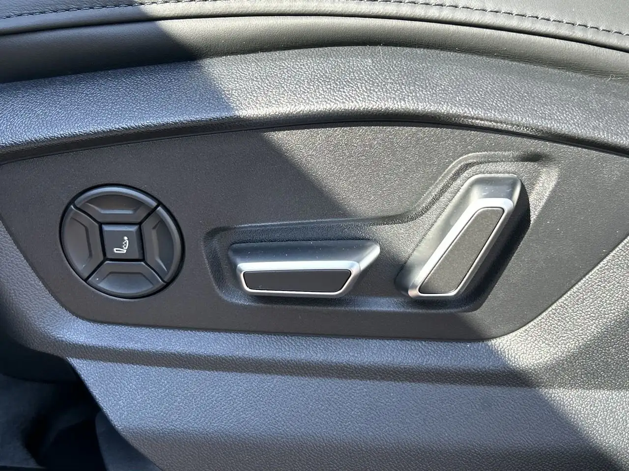Audi RS Q8 снимка Audi RS Q8