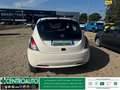 Lancia Ypsilon 1.0 firefly hybrid Platino s&s 70cv Weiß - thumbnail 6