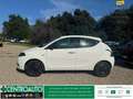 Lancia Ypsilon 1.0 firefly hybrid Platino s&s 70cv Weiß - thumbnail 4