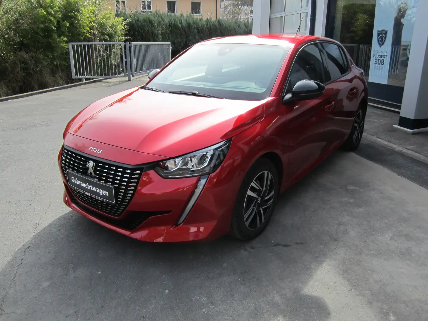 Peugeot 208 Allure PureTech 100 Rot - 2