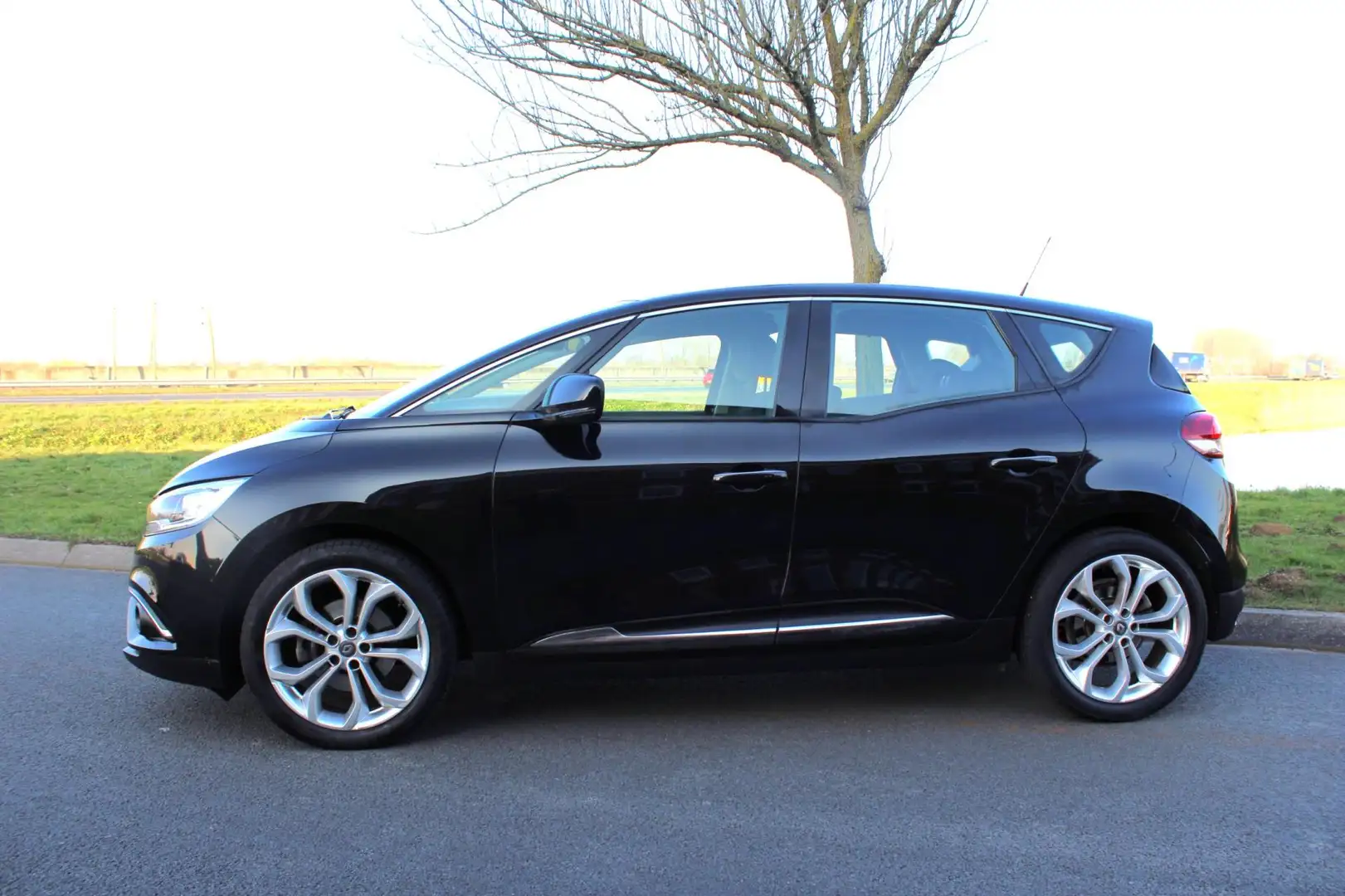 Renault Scenic 1.2 TCe Zen Climate Control,Navigatie Zwart - 2
