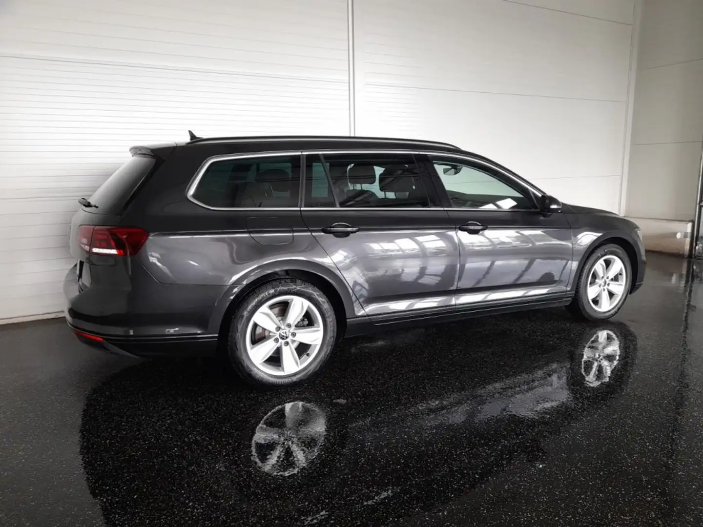 Volkswagen Passat Variant BUSINESS 2,0 TDI DSG *VOLL-LED MIT FLA / 17 ZOLL / NAVI / AHV & KAMERA / ACC / SPORT MASSAGESITZ / TRAVEL ASSIST* Grau - 2