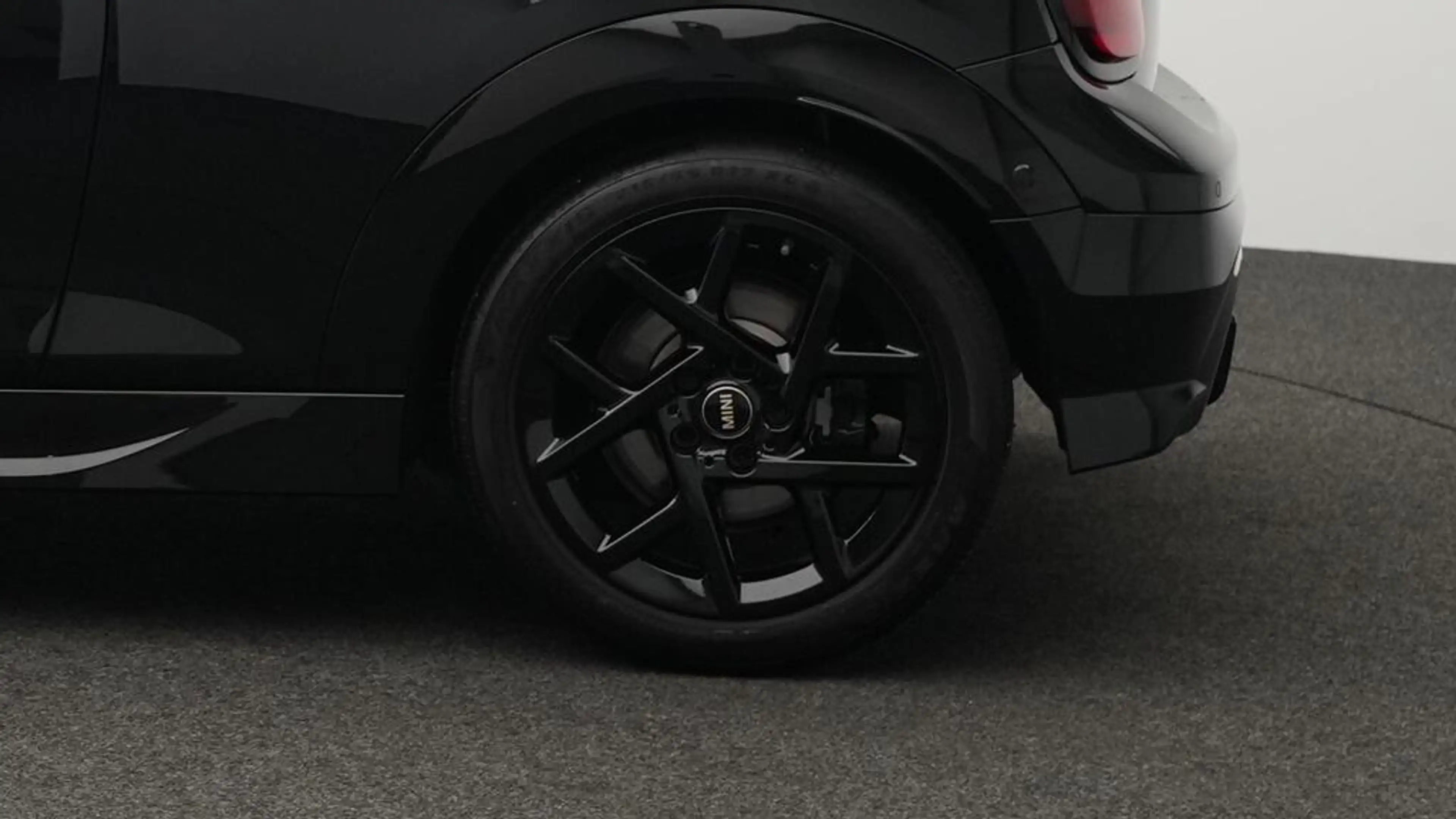 MINI Cooper C Cabrio John Cooper Works Trim — photo 12